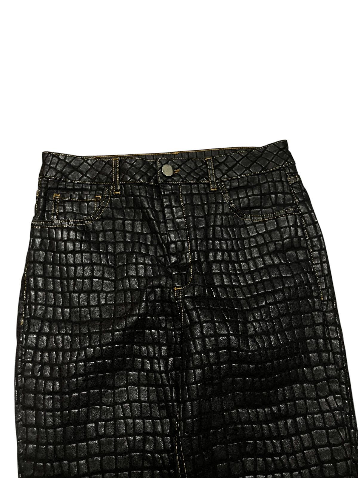 The Unbranded Brand Asos Black Crocodile Print Effect Obscure Pants Size US 32 / EU 48 - 3 Thumbnail