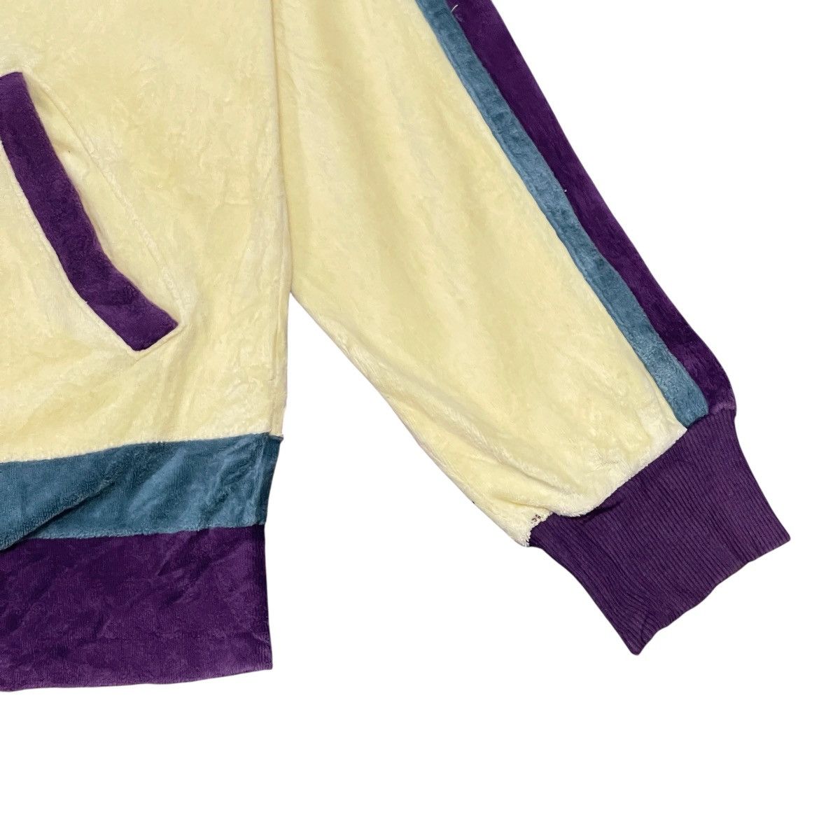 Japanese Brand Vintage 90’s Betty’s Blue Shinji Abe Velour Track Jacket Size US S / EU 44-46 / 1 - 9 Thumbnail