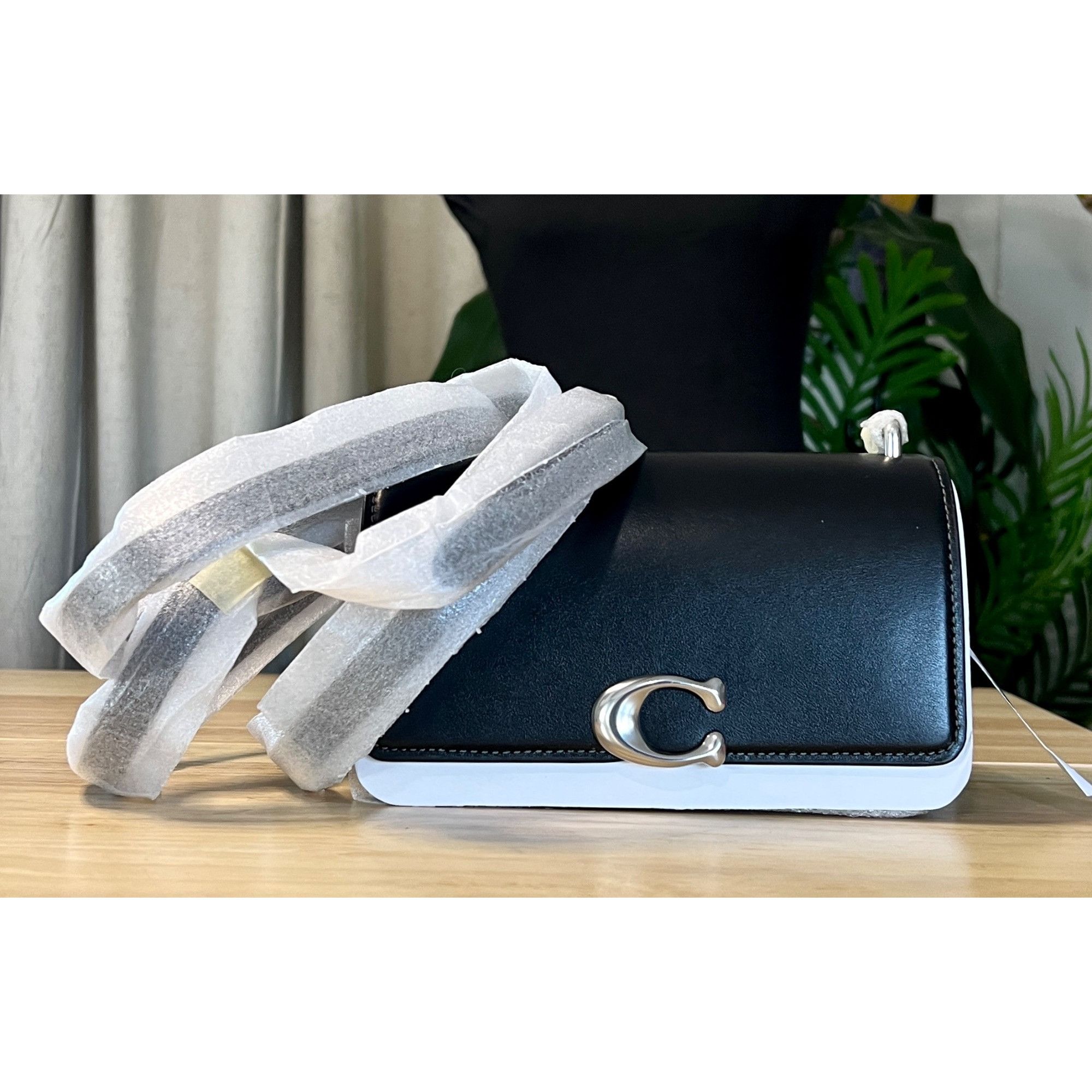 Coach NWT! Coach Women's Luxe Refined Black Calf Leather Bandit C Size ONE SIZE - 5 Thumbnail