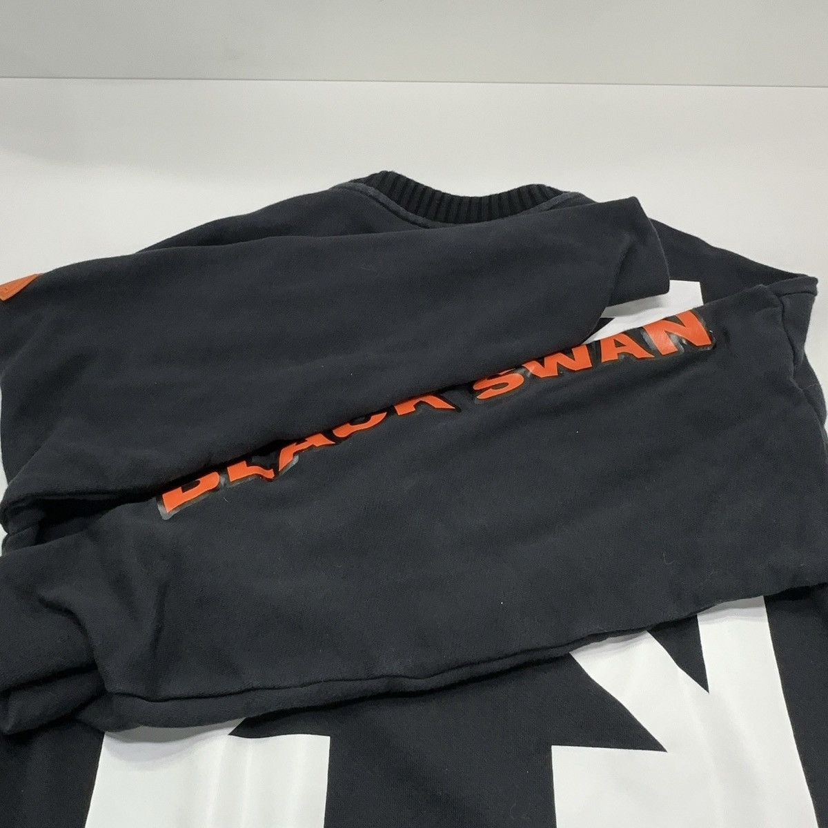 Moncler × Off-White Moncler x Off-White Black Swan Crew Sweatshirt Size US S / EU 44-46 / 1 - 9 Thumbnail
