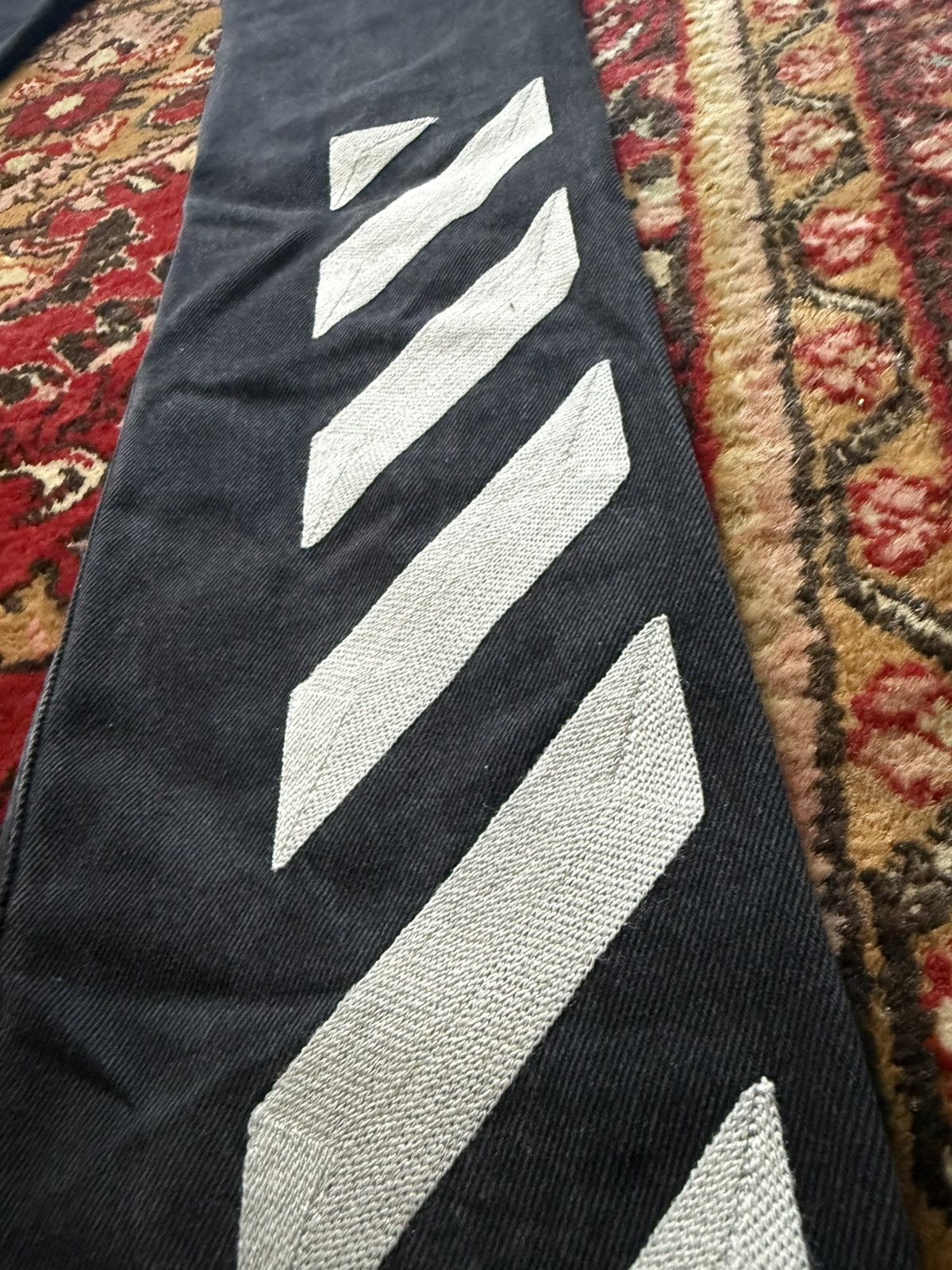 Off-White Off white flared denim with embroidered stripes Size US 29 - 4 Thumbnail