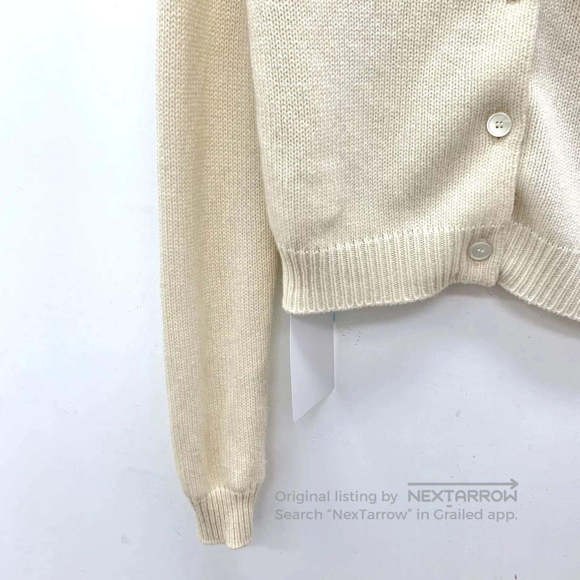 Miu Miu beige jeweled bow button. Size M / US 6-8 / IT 42-44 - 4 Thumbnail