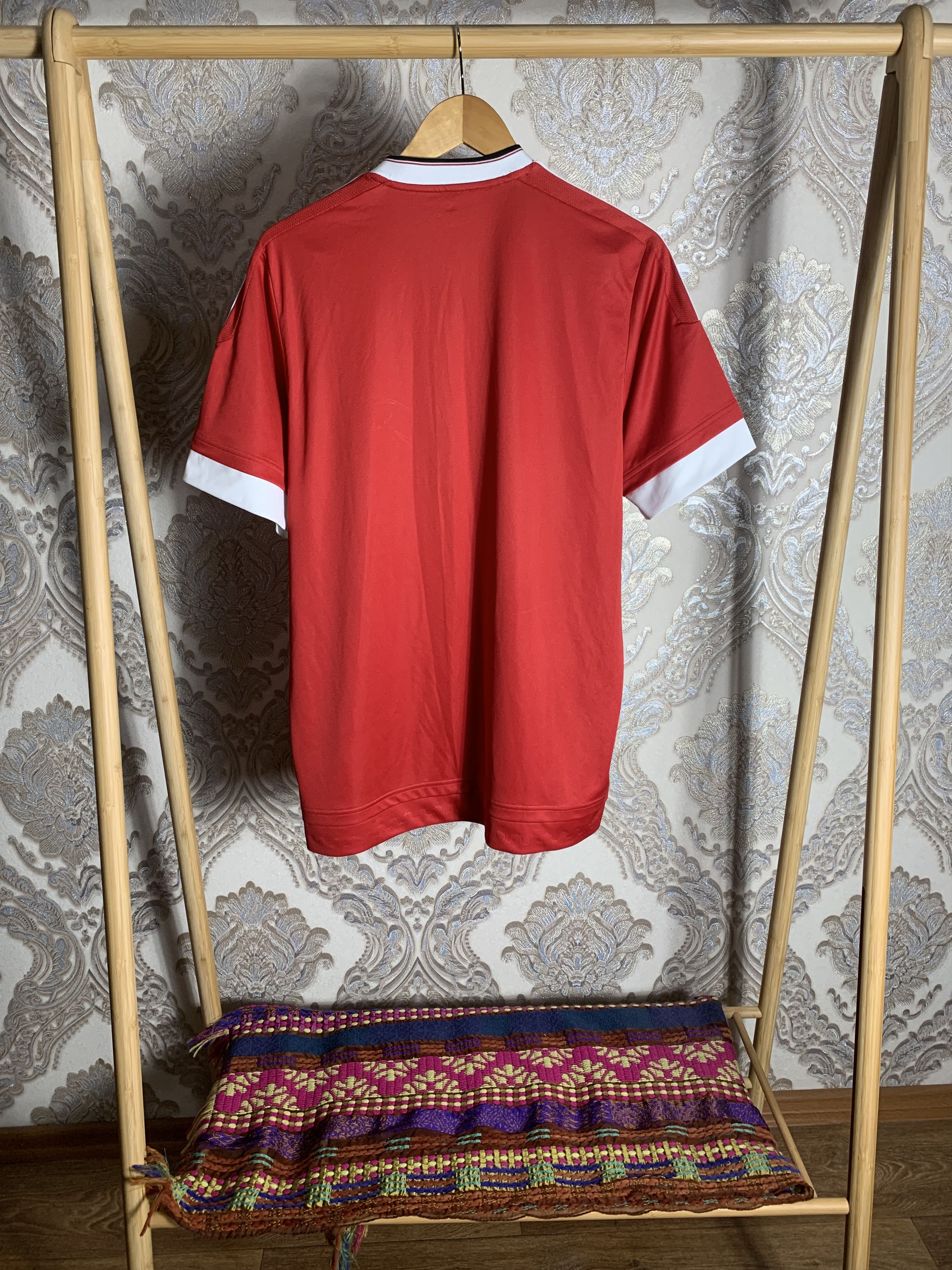 Adidas VINTAGE ADIDAS FC MANCHESTER UNITED ENGLAND SOCCER JERSEY Size US L / EU 52-54 / 3 - 7 Thumbnail