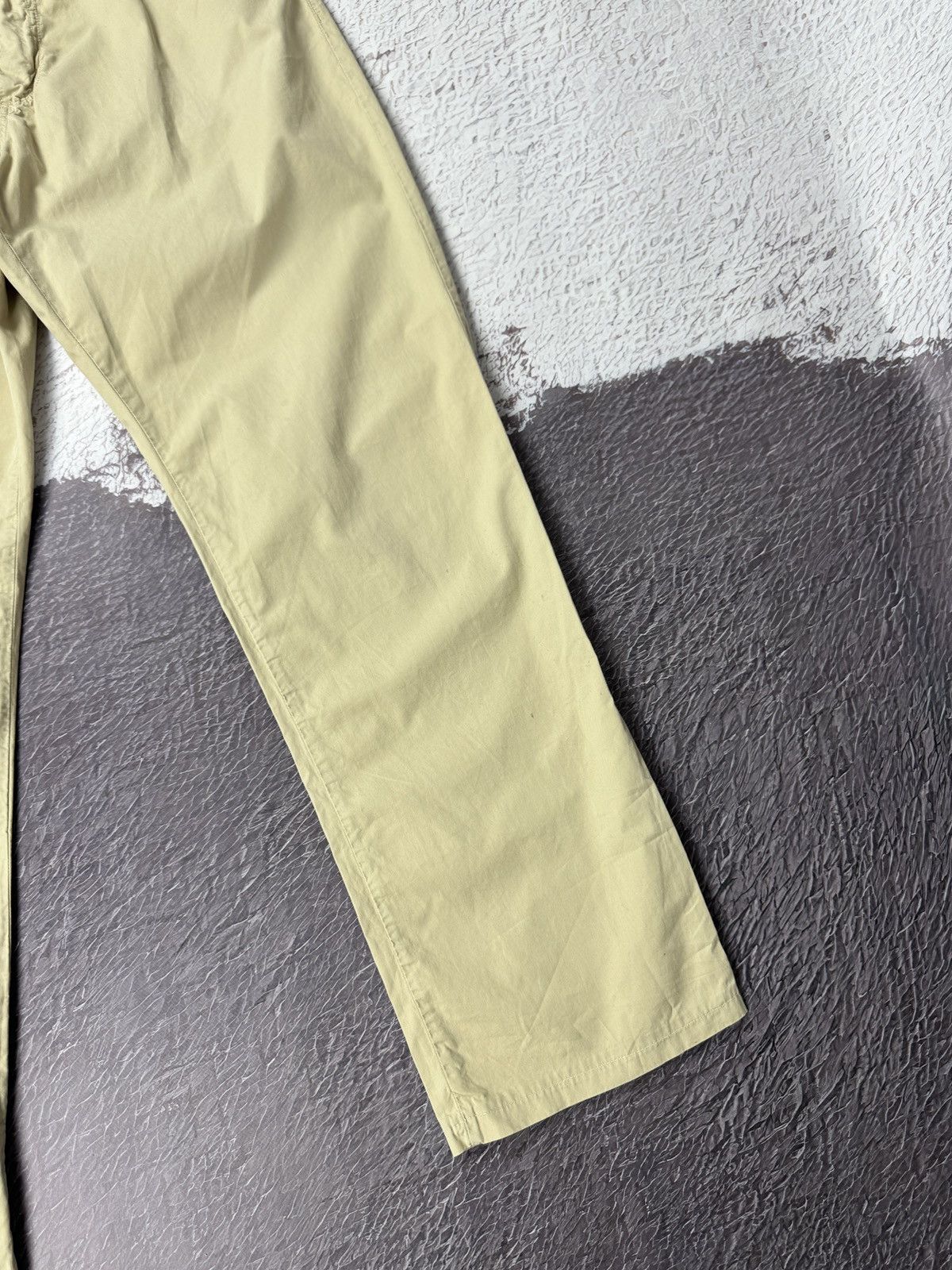 Yves Saint Laurent Yves Saint Laurent vintage beige pocket logo chino pants Size US 36 / EU 52 - 5 Thumbnail