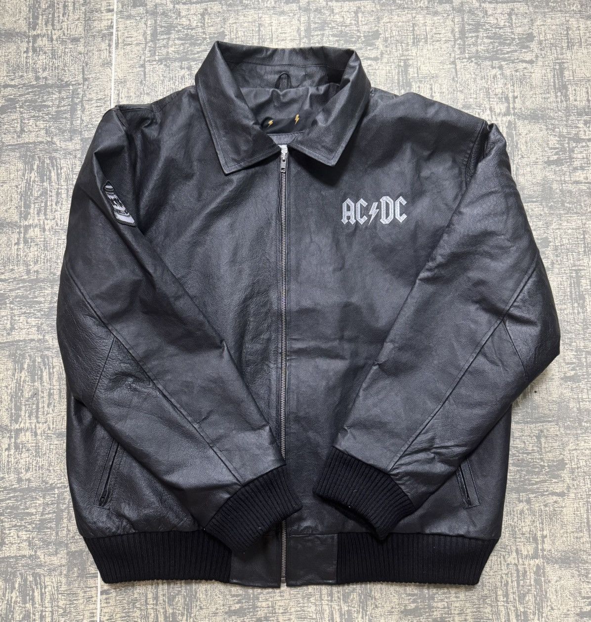 AC/DC × Band Tees AC/DC leather jacket Size US XXL / EU 58 / 5 - 1 Thumbnail