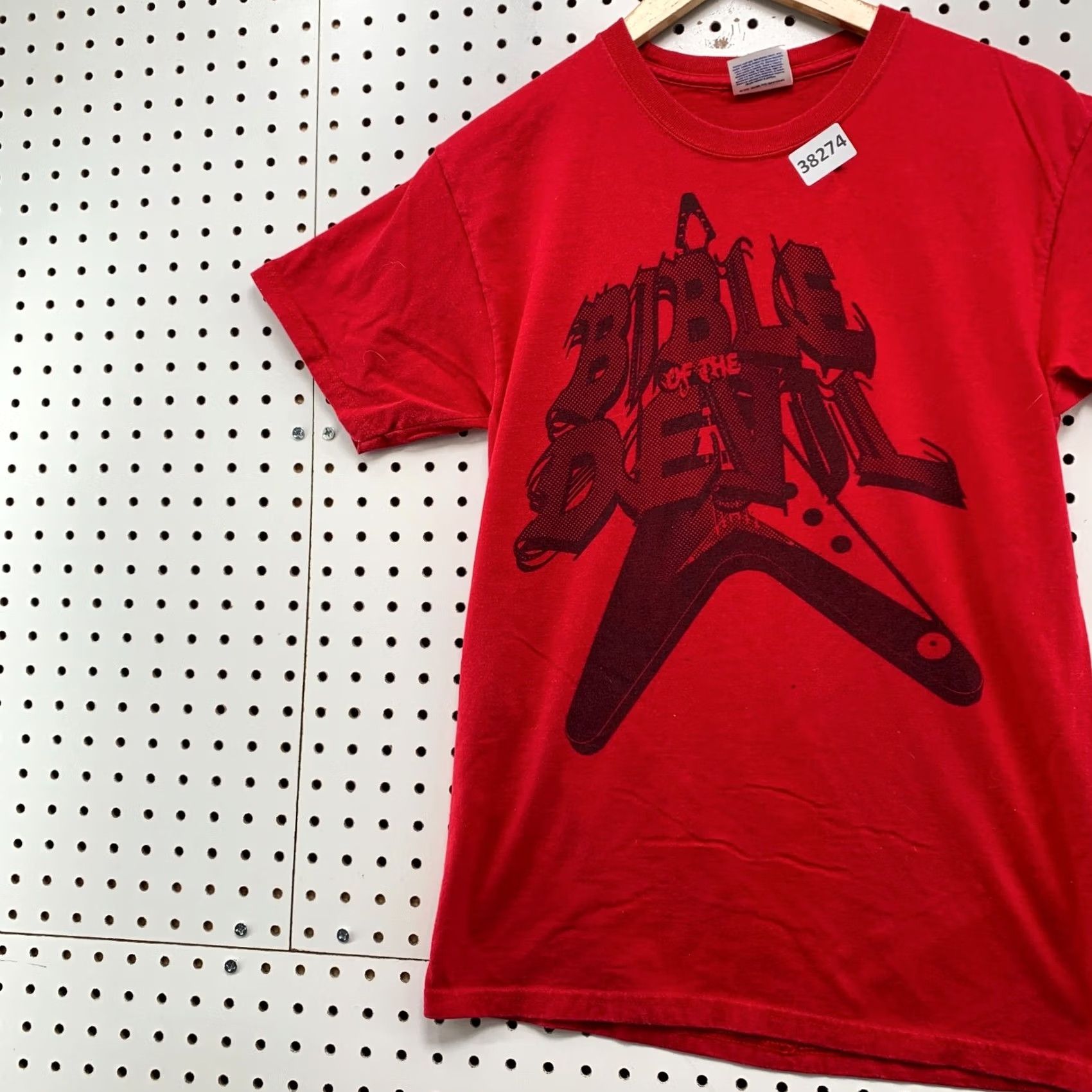 Hanes Bible Devil Beyond Bomb Tour Shirt Men Small Red 2008 Music Band Concert Size US S / EU 44-46 / 1 - 4 Thumbnail