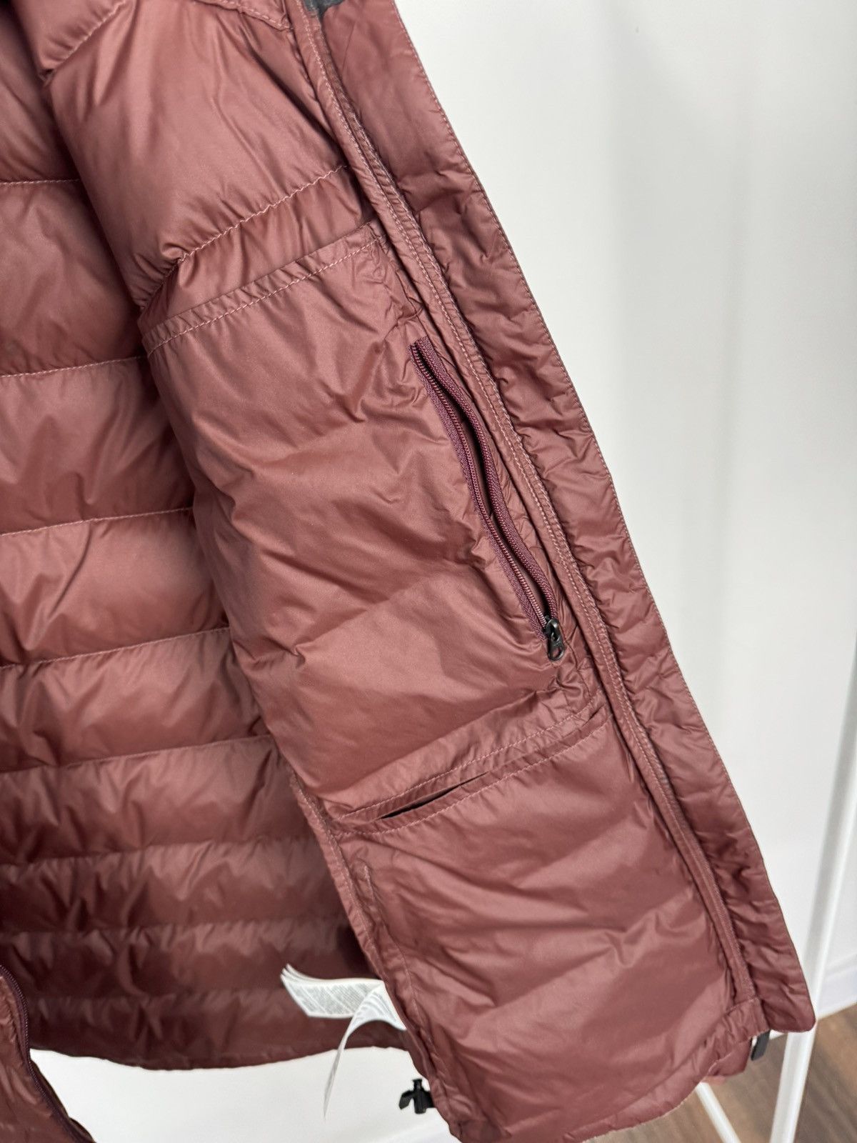 Peak Performance Peak Performance Women Hooded Down Puffer Jacket Burgundy M Size M / US 6-8 / IT 42-44 - 13 Thumbnail