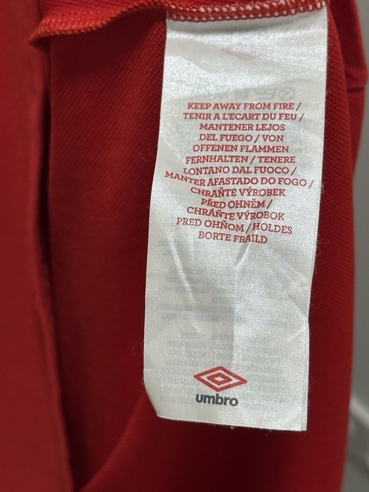 Umbro National England 2010/2012 Away Jersey Soccer Rooney Size US L / EU 52-54 / 3 - 9 Thumbnail