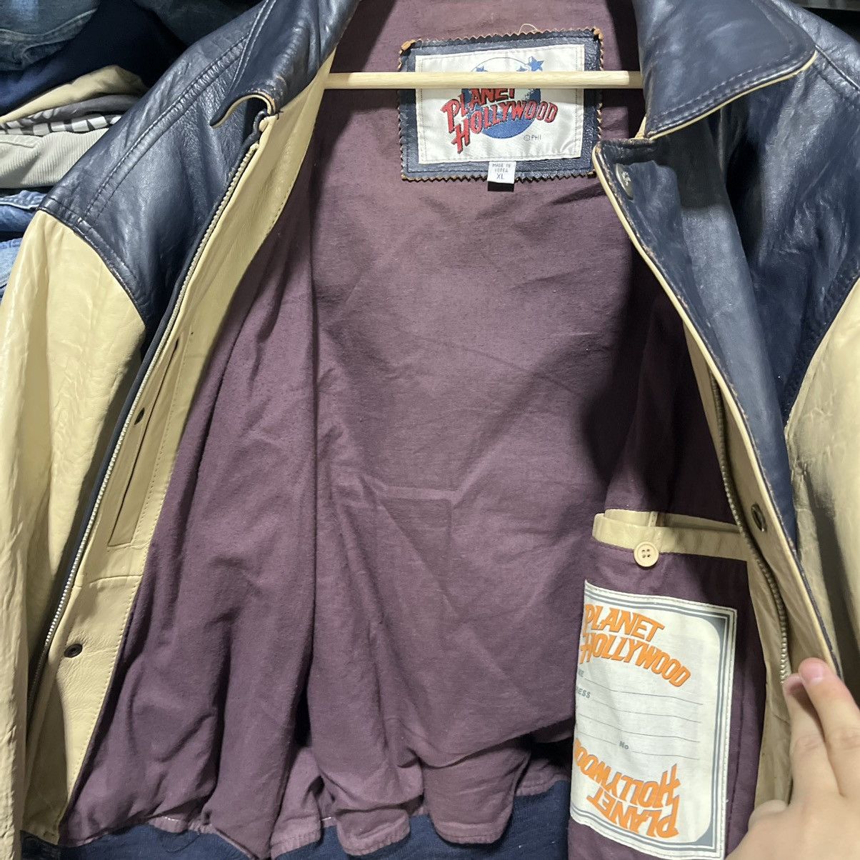 Planet Hollywood Vintage 90s Planet Hollywood California Leather Jacket XL Size US XL / EU 56 / 4 - 11 Thumbnail