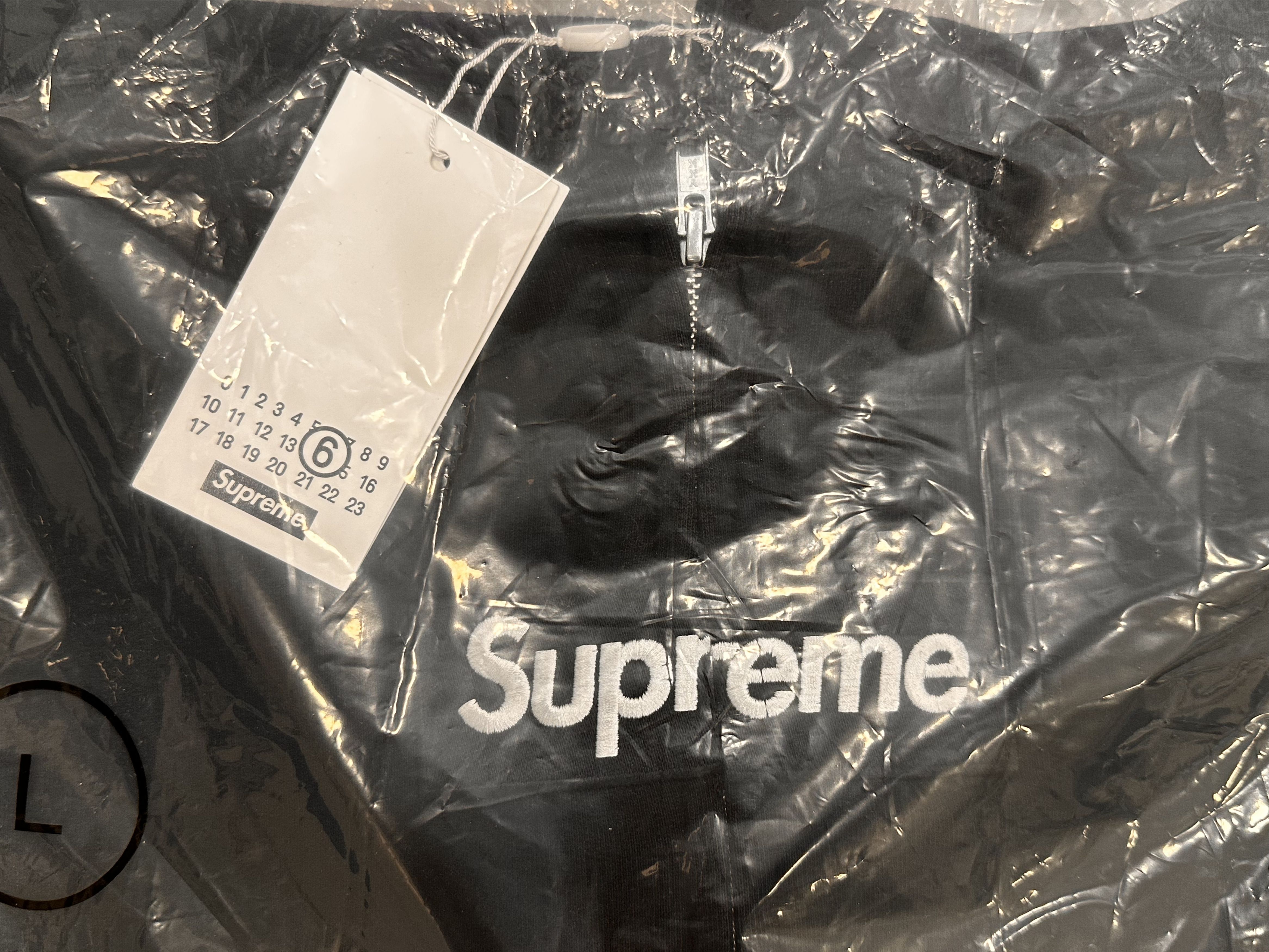 Maison Margiela × Supreme Supreme MM6 Maison Margiela Box Logo Zip Up Size US L / EU 52-54 / 3 - 2 Thumbnail