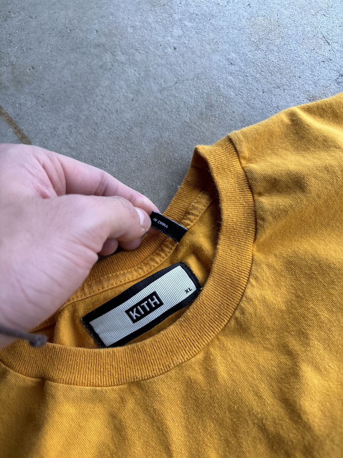 Kith Crazy Kith Yellow Box Logo Faded Multicolor Logo Tee Size US XL / EU 56 / 4 - 4 Thumbnail