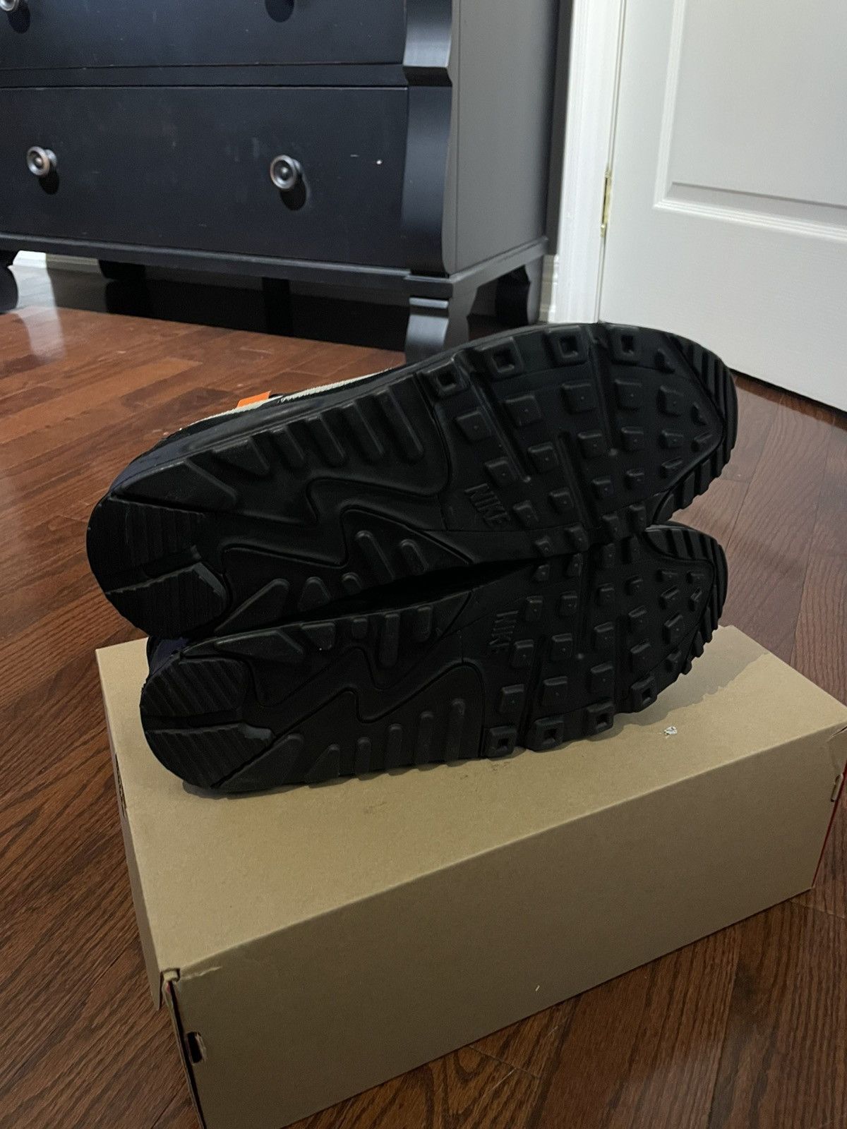 Nike × Off-White Off-White Nike Air Max 90 Black Deadstock Size 10.5 Size US 10.5 / EU 43-44 - 7 Thumbnail