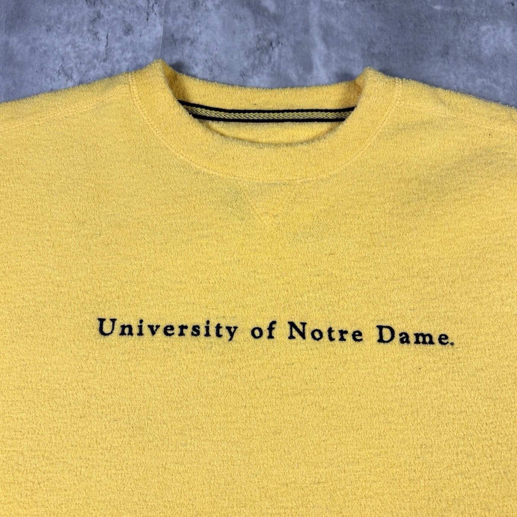 Vintage VINTAGE Notre Dame University Gear for Sports Sweatshirt Men M Yellow Fleece Graphic Print Pullover Football Nike Reverse Weave 90s Size US M / EU 48-50 / 2 - 6 Thumbnail