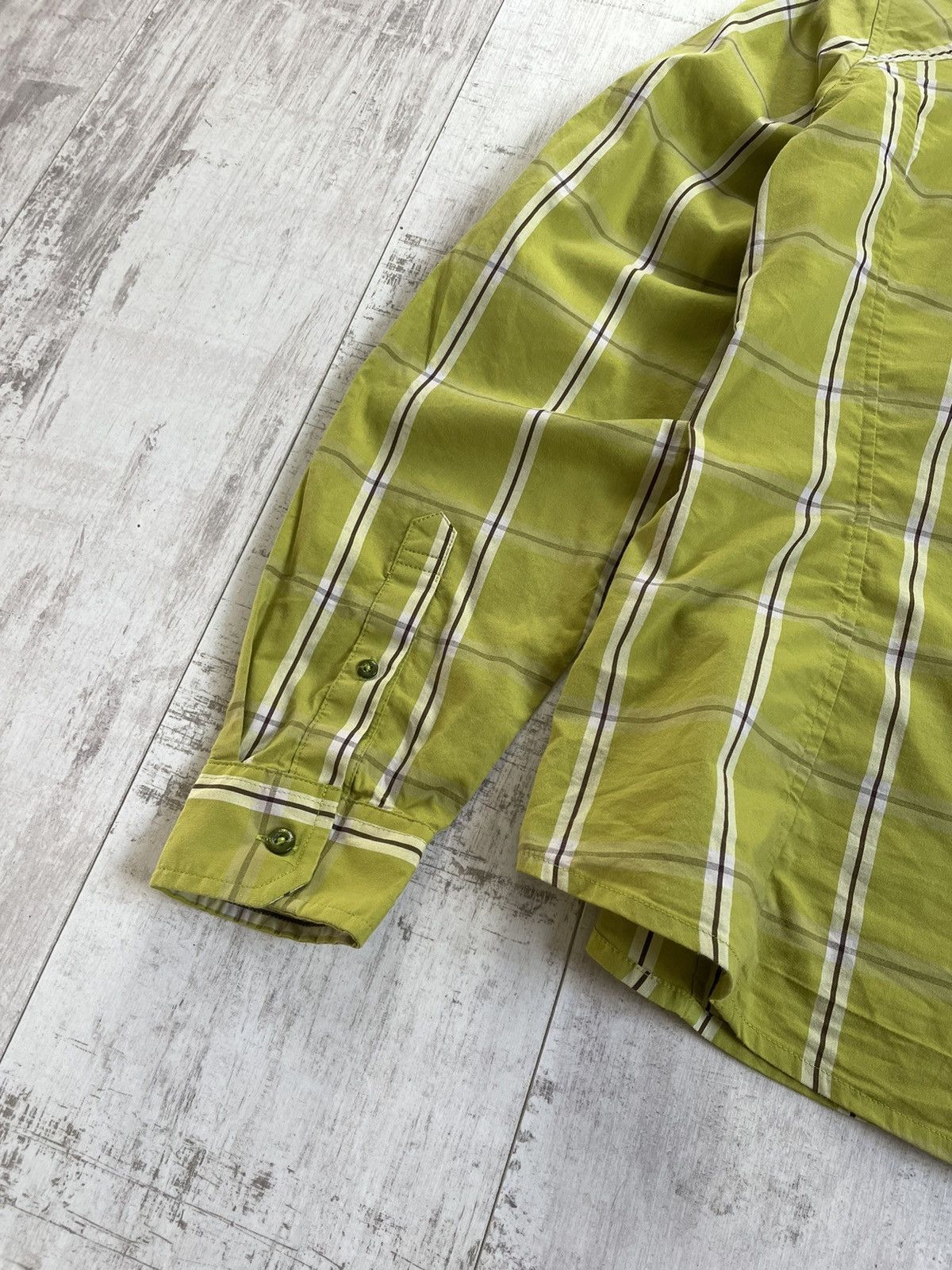 Arc'teryx Arcteryx Flannel Shirt Button Up Gorpcore Y2K RARE Size L / US 10 / IT 46 - 7 Thumbnail