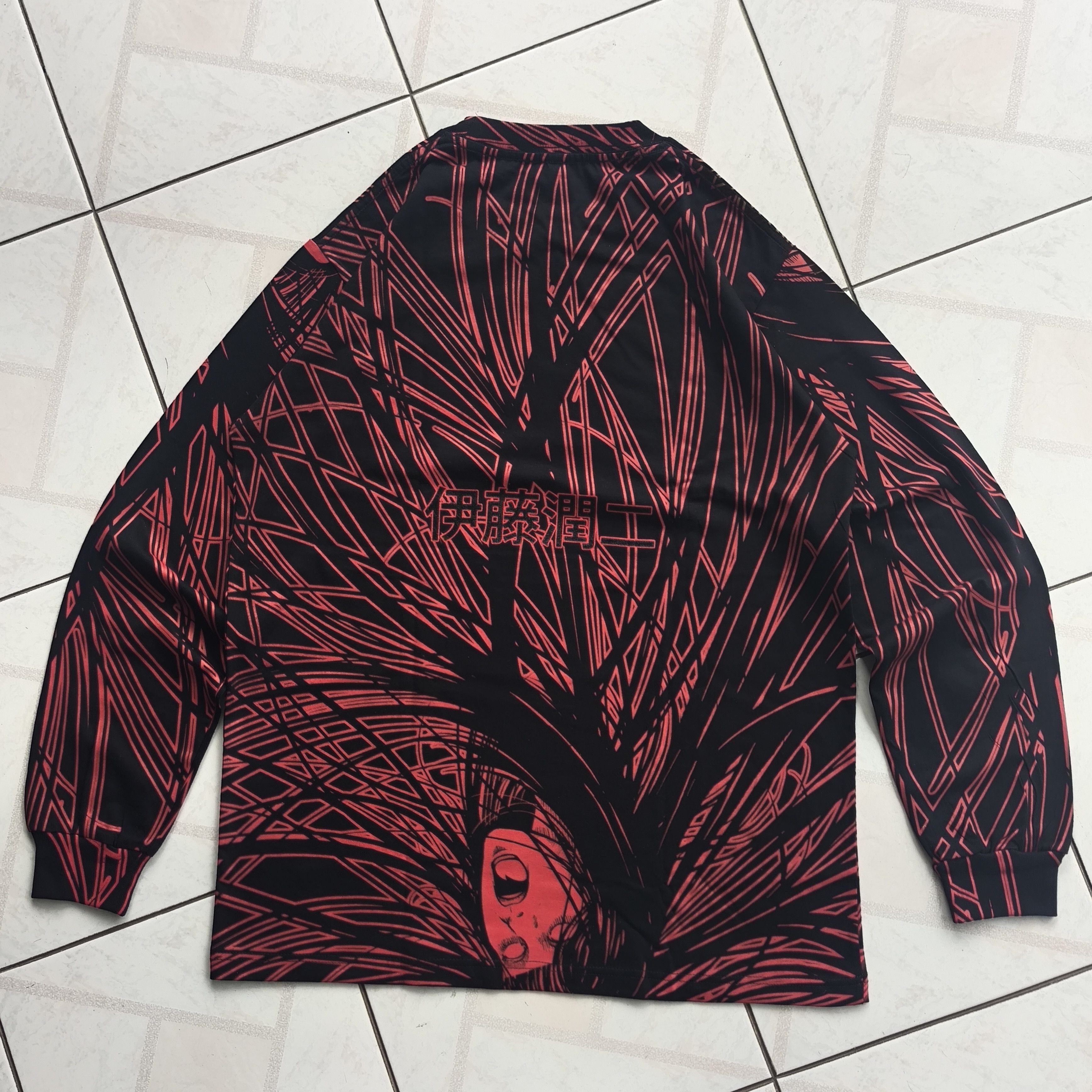 Anime Junji Ito Long Sleeve TShirt Tomie x Uzumaki Full Print Size US L / EU 52-54 / 3 - 3 Thumbnail
