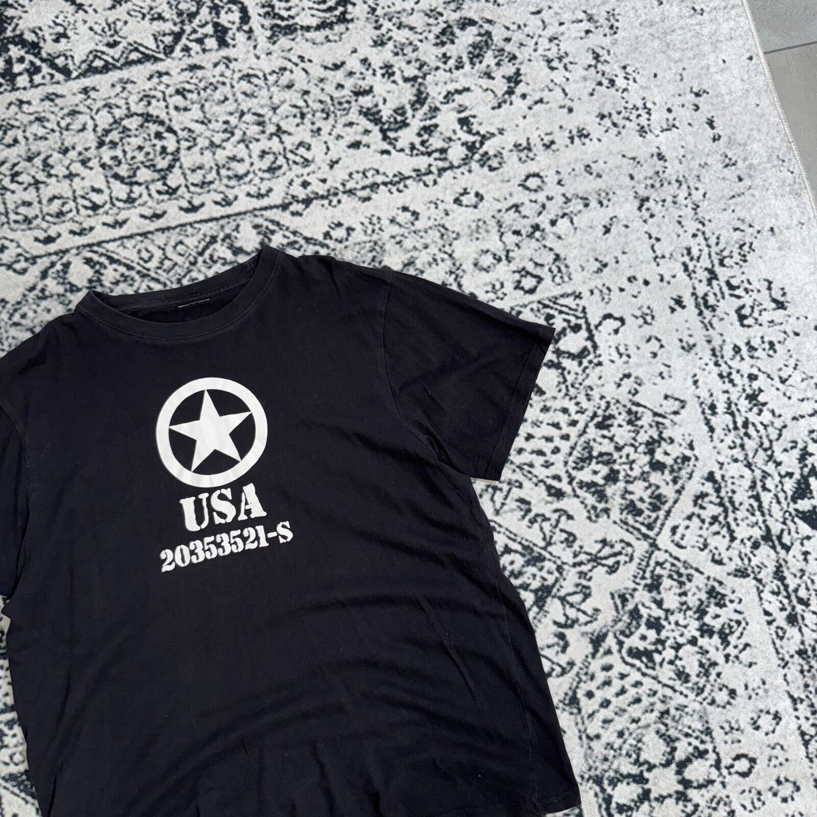 Vintage Vintage Unisex Black Cotton T-Shirt Size L Y2K 90s Army Logo Size US L / EU 52-54 / 3 - 4 Thumbnail
