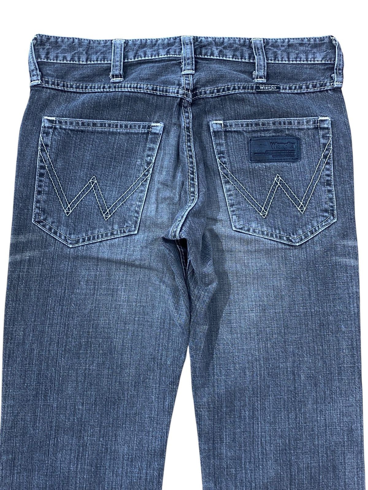 Wrangler Vintage Wrangler Brand Faded Whiskers Style Jeans Size US 31 - 4 Thumbnail