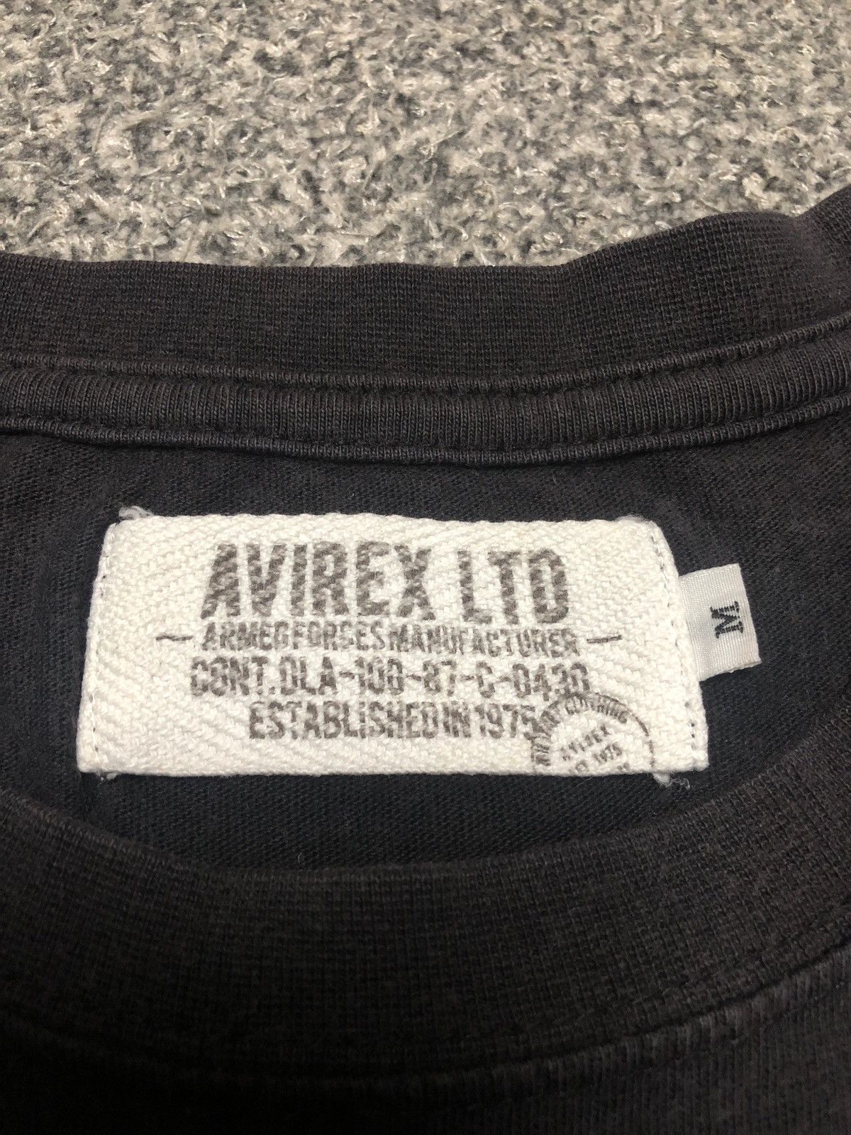Avirex Vintage Sunfaded Avirex Tenth Air Force Big Logo Tee Size US M / EU 48-50 / 2 - 17 Thumbnail