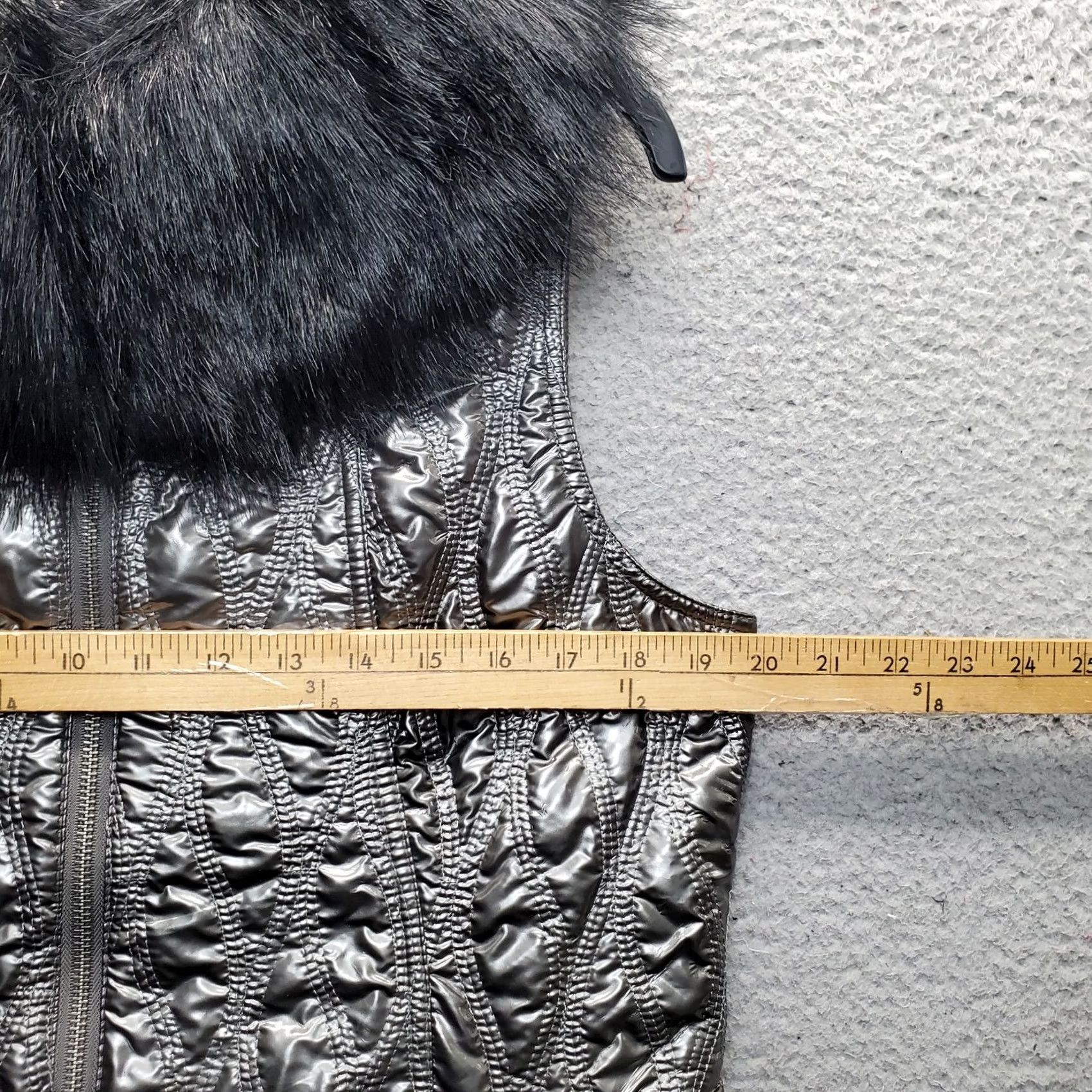 Pinko G.G. Pink Quilted Puffer Vest Women L Multicolor Full Zip Faux Fur Collar, Regular Fit, Sleeveless, Casual Outerwear, Puffer Vest, NEW? Size L / US 10 / IT 46 - 4 Thumbnail