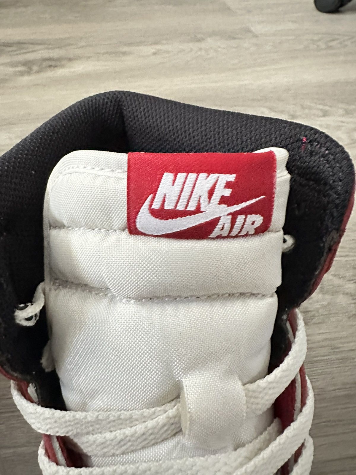 Jordan Brand Jordan Retro 1 Chicago (2015) size 7.5 Men Size US 7.5 / EU 40-41 - 7 Thumbnail