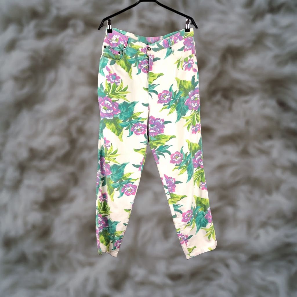 Roberto Cavalli Class Roberto Cavalli Pants White Cotton Floral Patterned Women Regular Fit Ankle Casual Spring Summer Fall Size 42" / US 20 - 1 Thumbnail