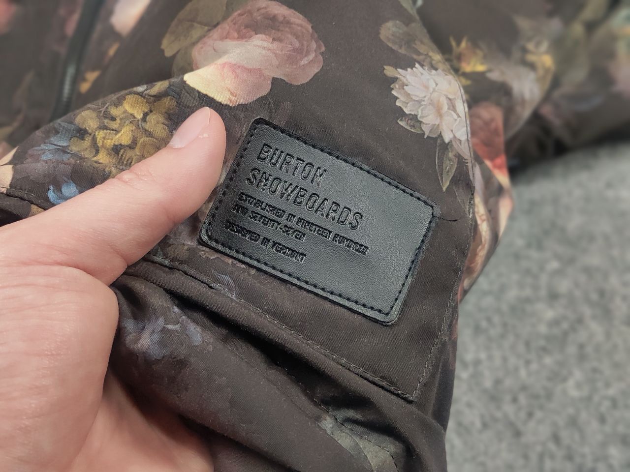 Burton Burton Snowboard dryride thermolite flower pattern Jacket Size S / US 4 / IT 40 - 16 Thumbnail