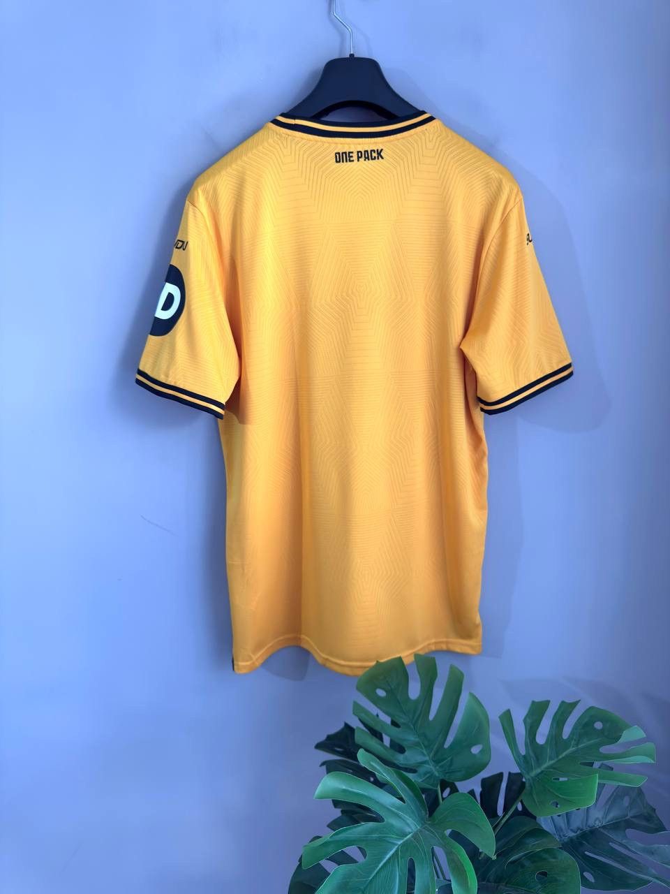 Other Sudu Wolverhampton Wanderers 2024/25 Home Soccer Jersey, L Size US L / EU 52-54 / 3 - 10 Thumbnail