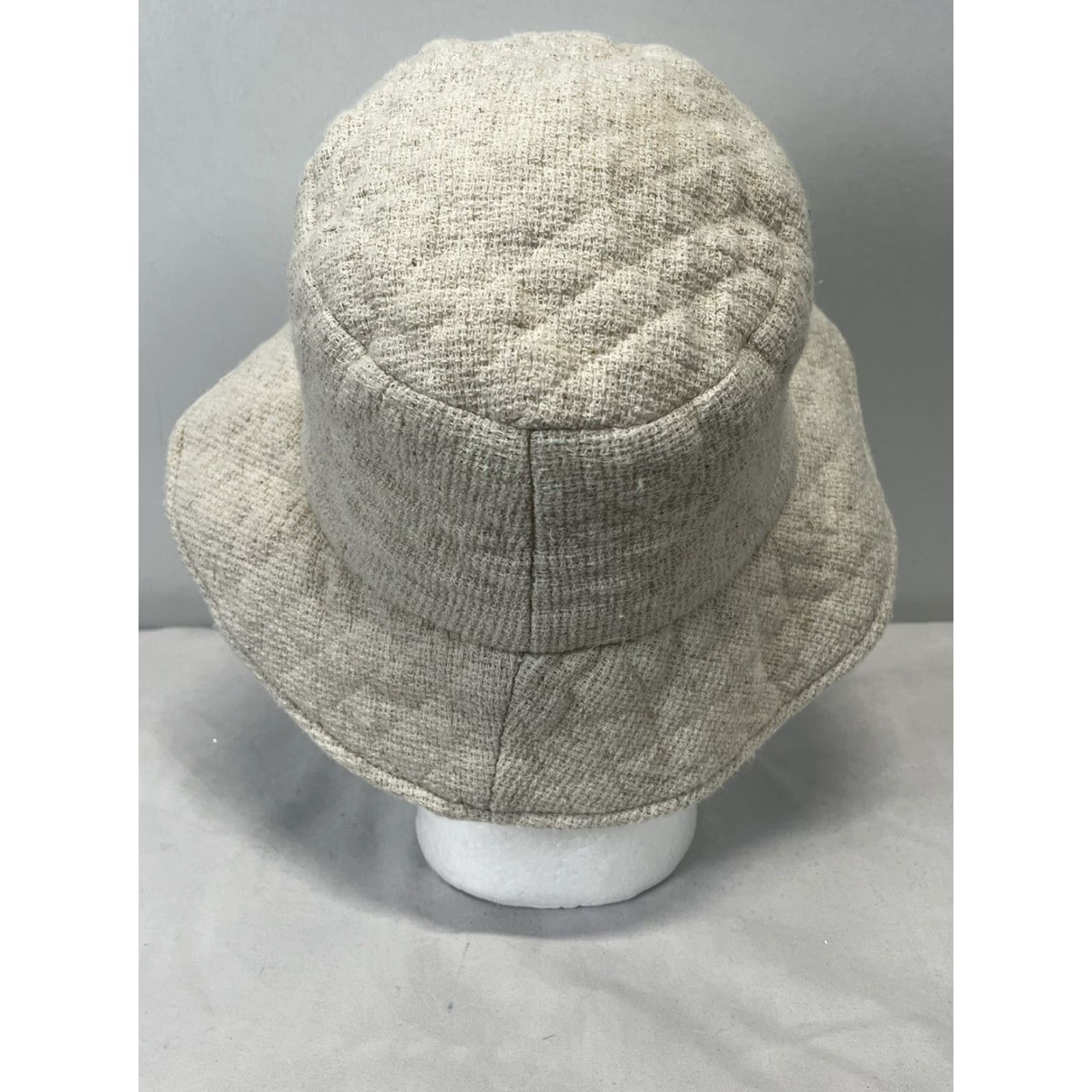 Lord & Taylor VINTAGE Lord & Taylor Quilted Bucket Hat Beige Unisex GUC 1990s Bucket Hat Mens Womens Size ONE SIZE - 3 Thumbnail
