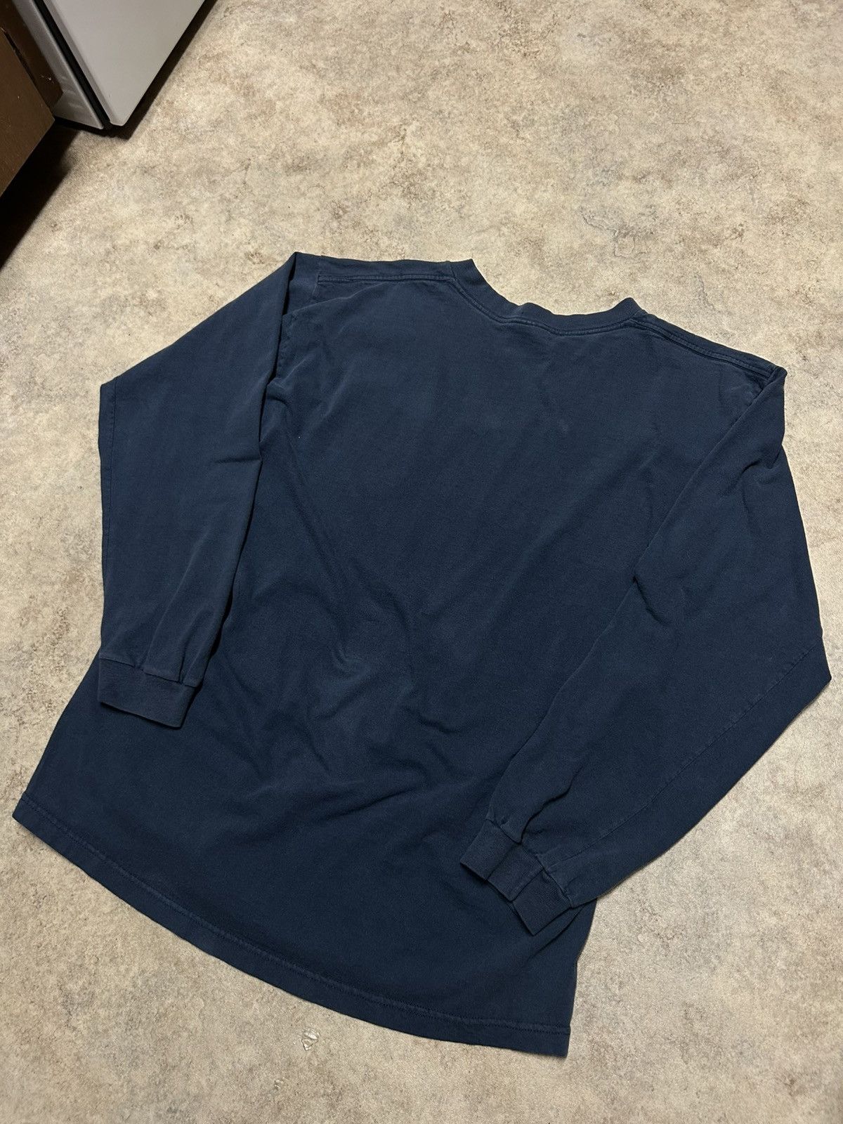 Umbro Vintage Umbro USA Made Long Sleeve Navy L Size US L / EU 52-54 / 3 - 4 Thumbnail