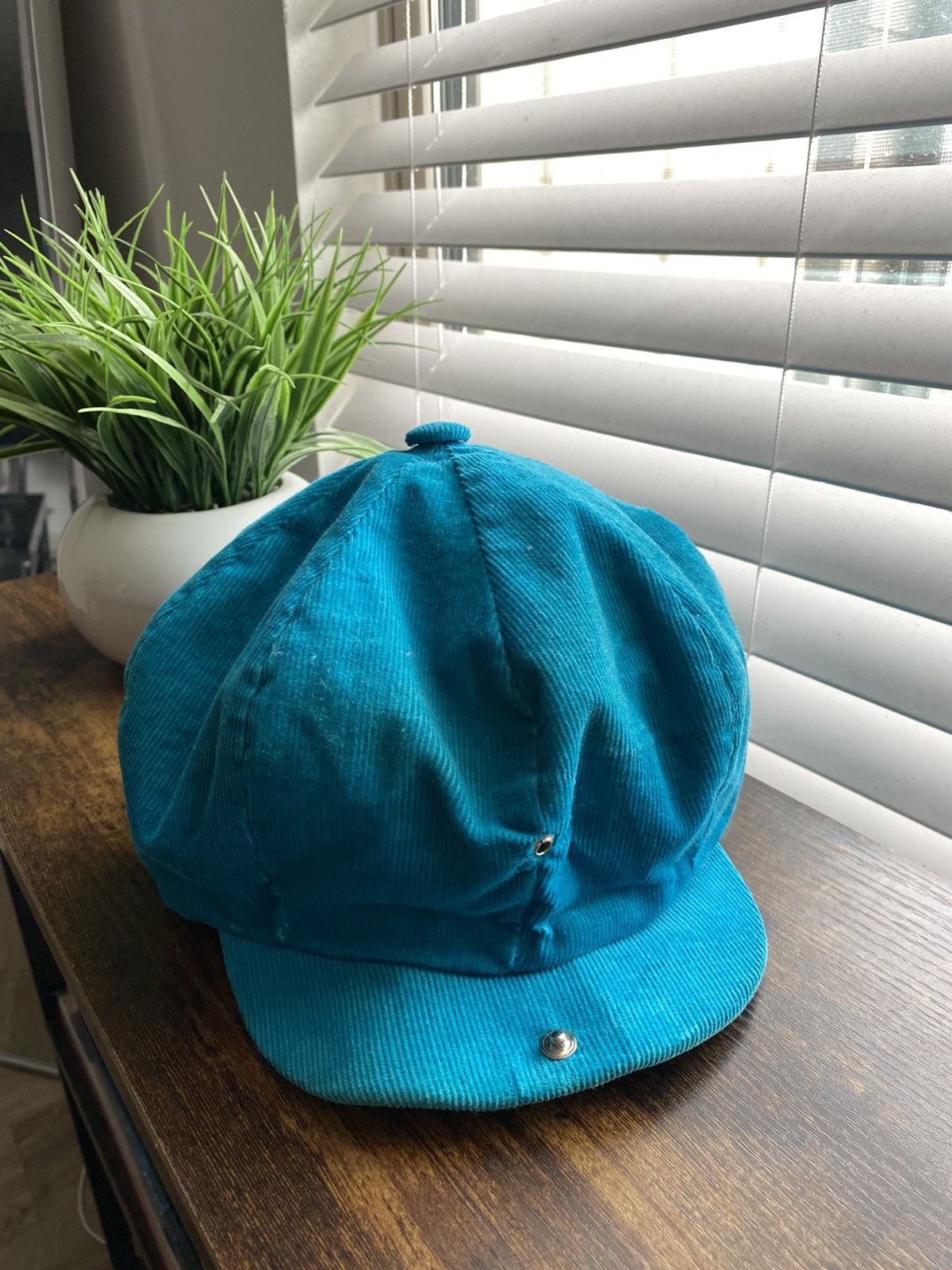 Vintage Vintage Corduroy Newsboy Hat Size ONE SIZE - 1 Thumbnail