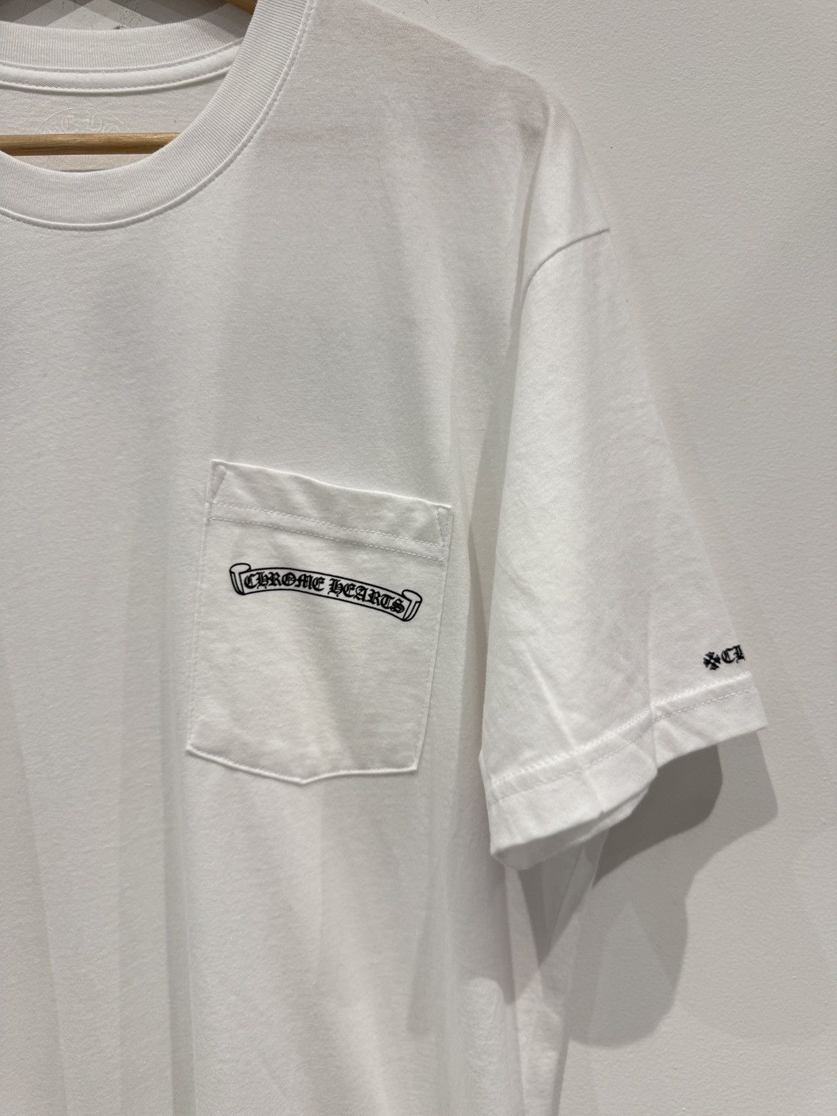 Chrome Hearts Chrome Hearts Scroll Logo Shirt White Size: L Size US L / EU 52-54 / 3 - 2 Thumbnail
