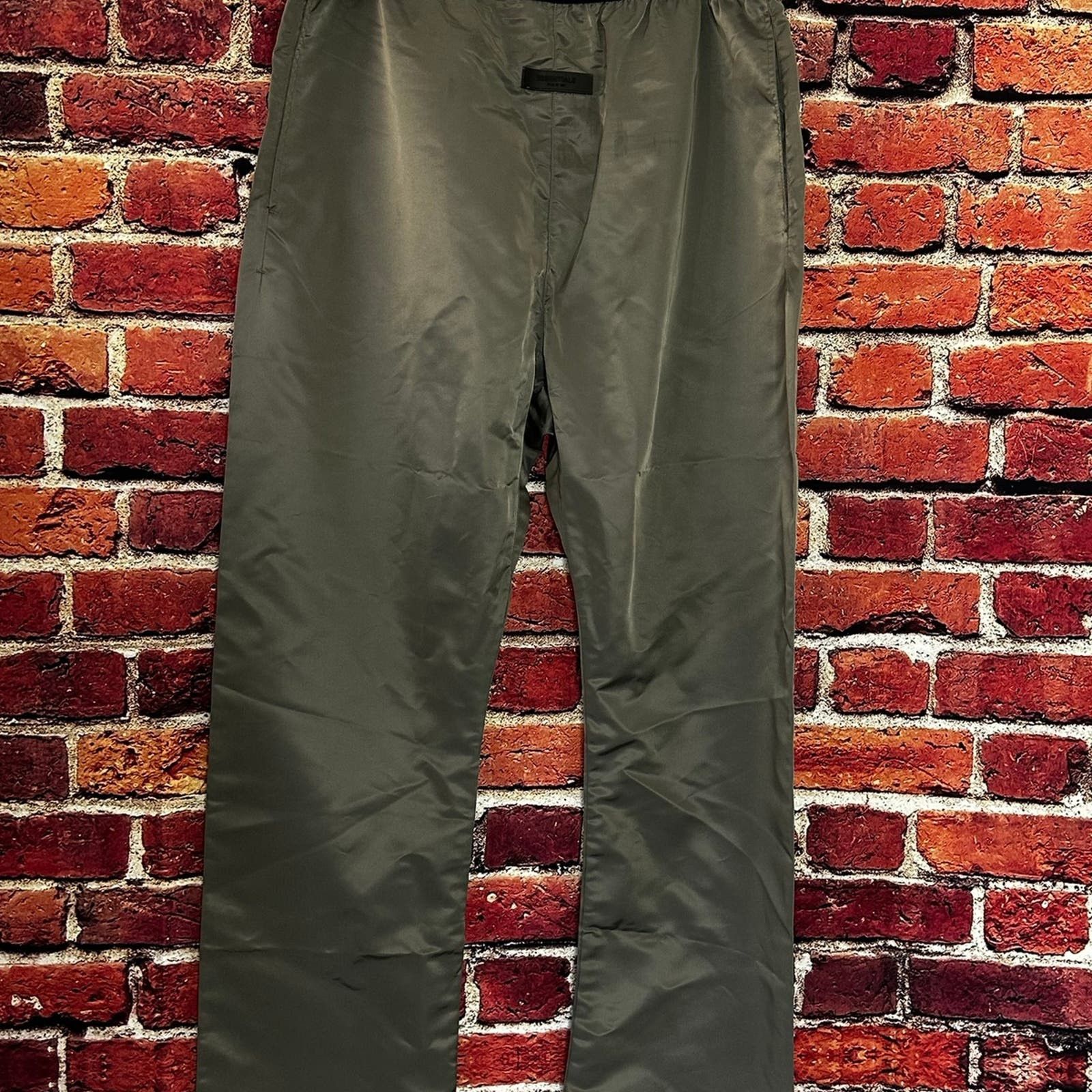 Fear of God The Essentials Pants Essentials Fear Of God Pants Size US 44 / EU 60 - 1 Thumbnail