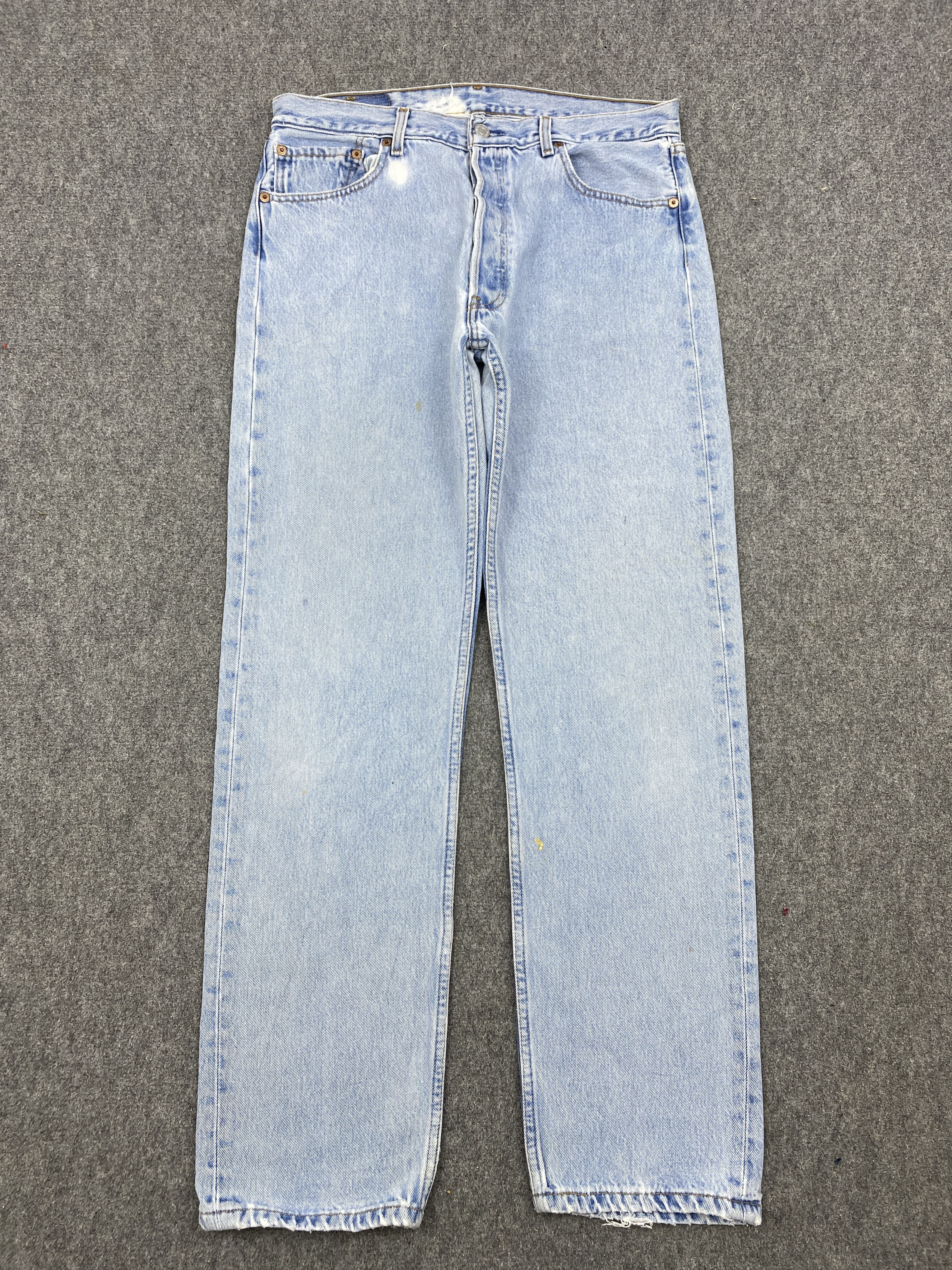 Levi's 90s Vintage Levis 501 Light WashnJeans DP2839 Size US 32 / EU 48 - 1 Thumbnail