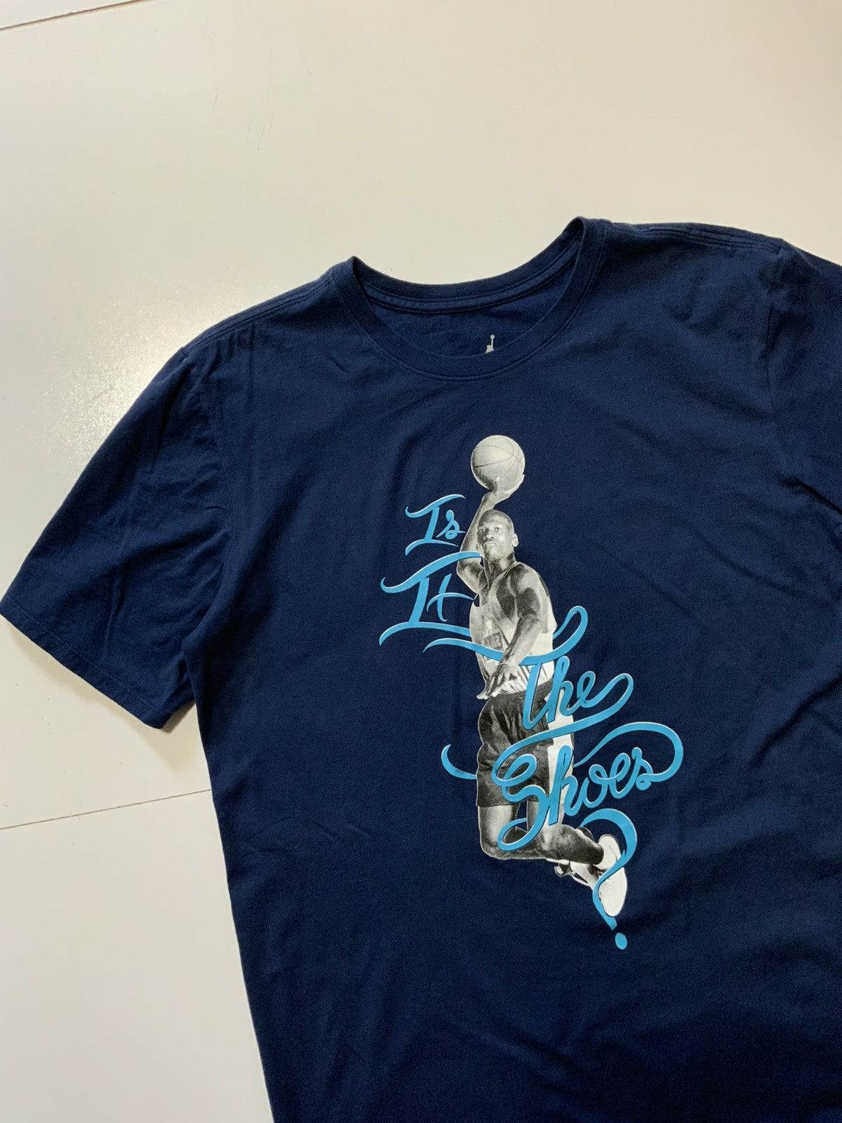 Jordan Brand Air Jordan Is It The Shoes Jumpman Basketball T-Shirt Size US L / EU 52-54 / 3 - 3 Thumbnail