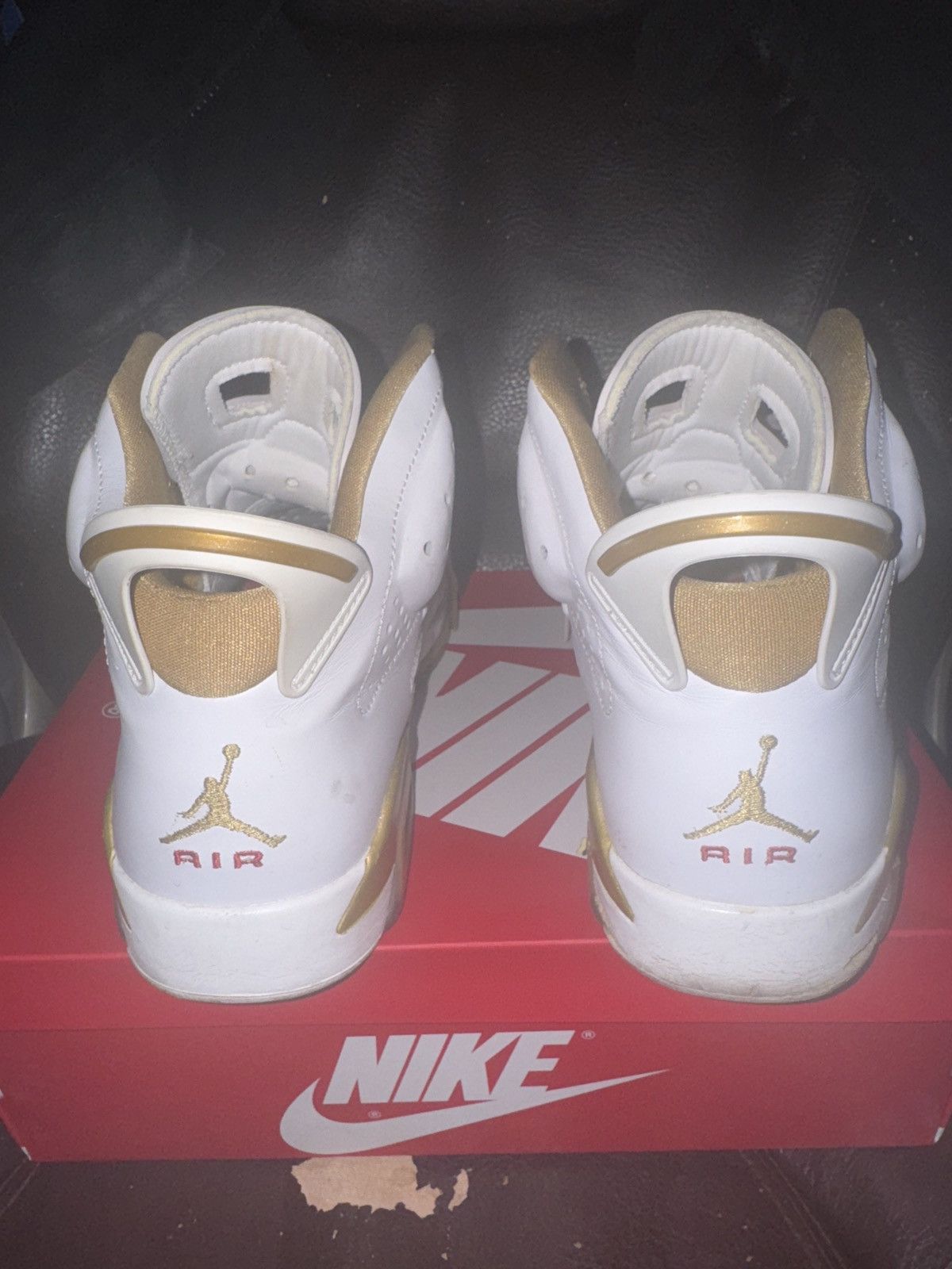 Golden moments Jordan 6's - Main Image
