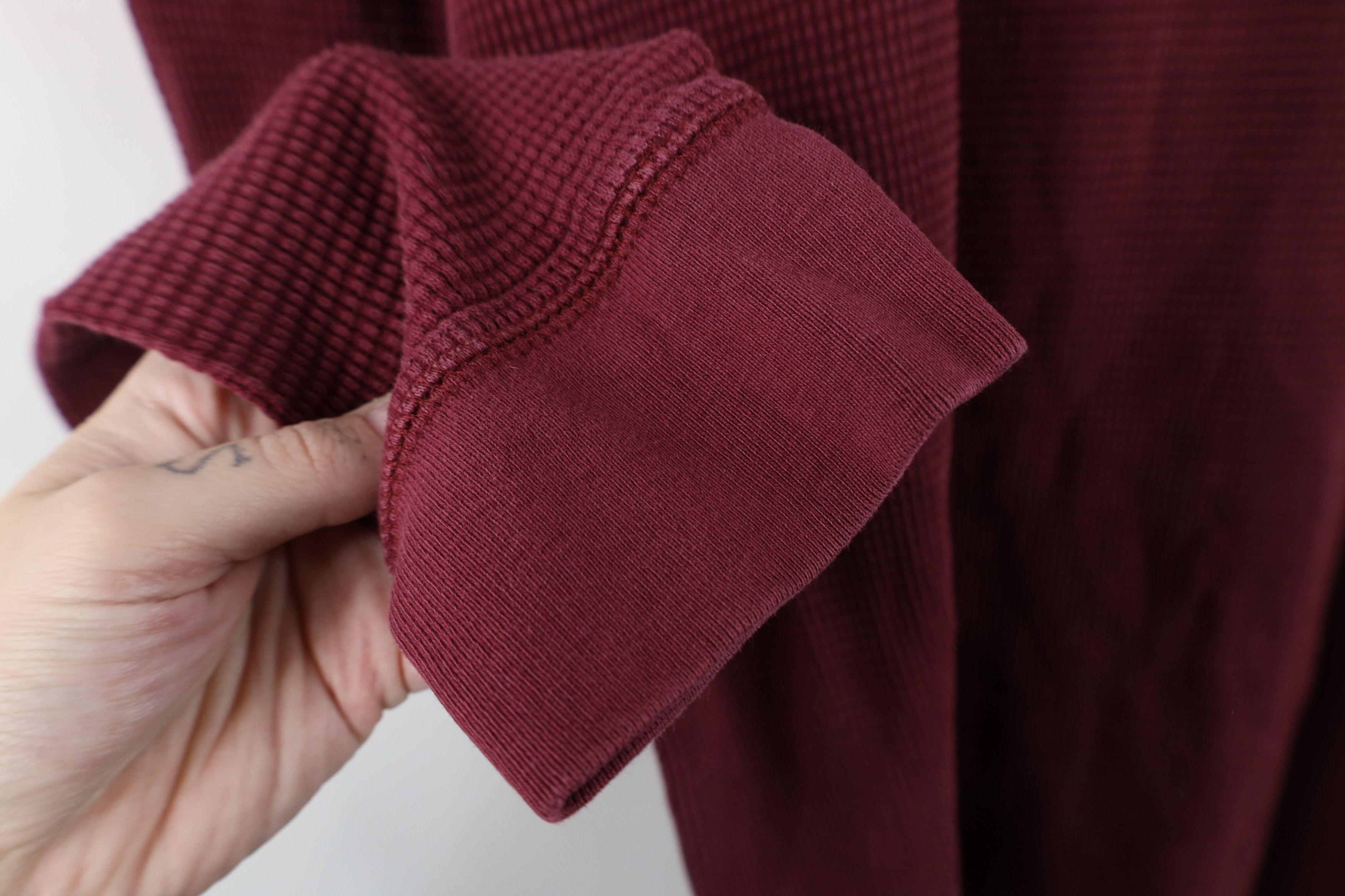 Eddie Bauer Vintage Eddie Bauer Thermal Waffle Knit Henley T-Shirt Red Size US XL / EU 56 / 4 - 9 Thumbnail