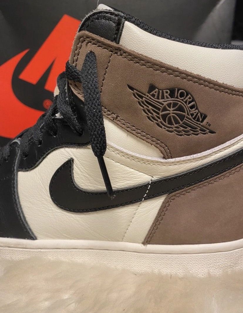 Nike Nike Air Jordan 1 Retro High „Mocha“ Size US 10 / EU 43 - 8 Thumbnail
