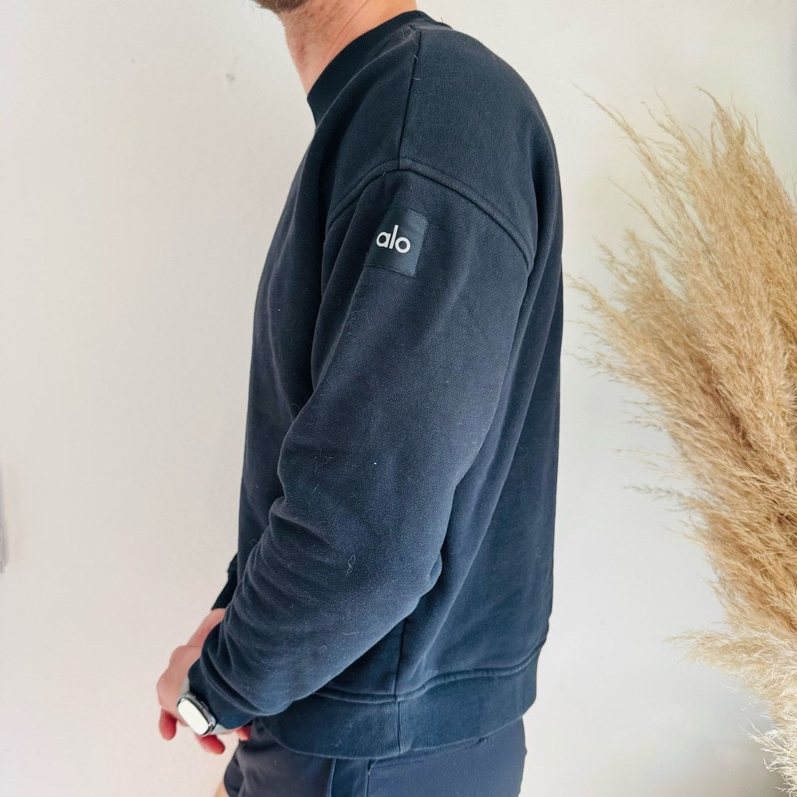 Alo Yoga ALO YOGA Black Logo Chill Crew Neck Pullover $128 Sweatshirt Size US S / EU 44-46 / 1 - 5 Thumbnail