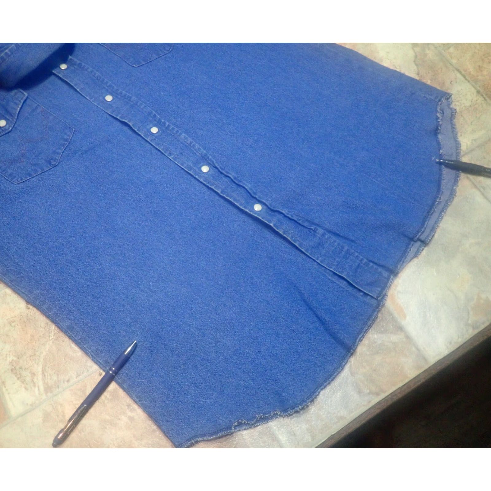 Wrangler Vintage Wrangler Men's Denim Western Shirt Long Sleeve Size Large Blue Cowby, Pearl Snap, Logo Accents Size US L / EU 52-54 / 3 - 6 Thumbnail