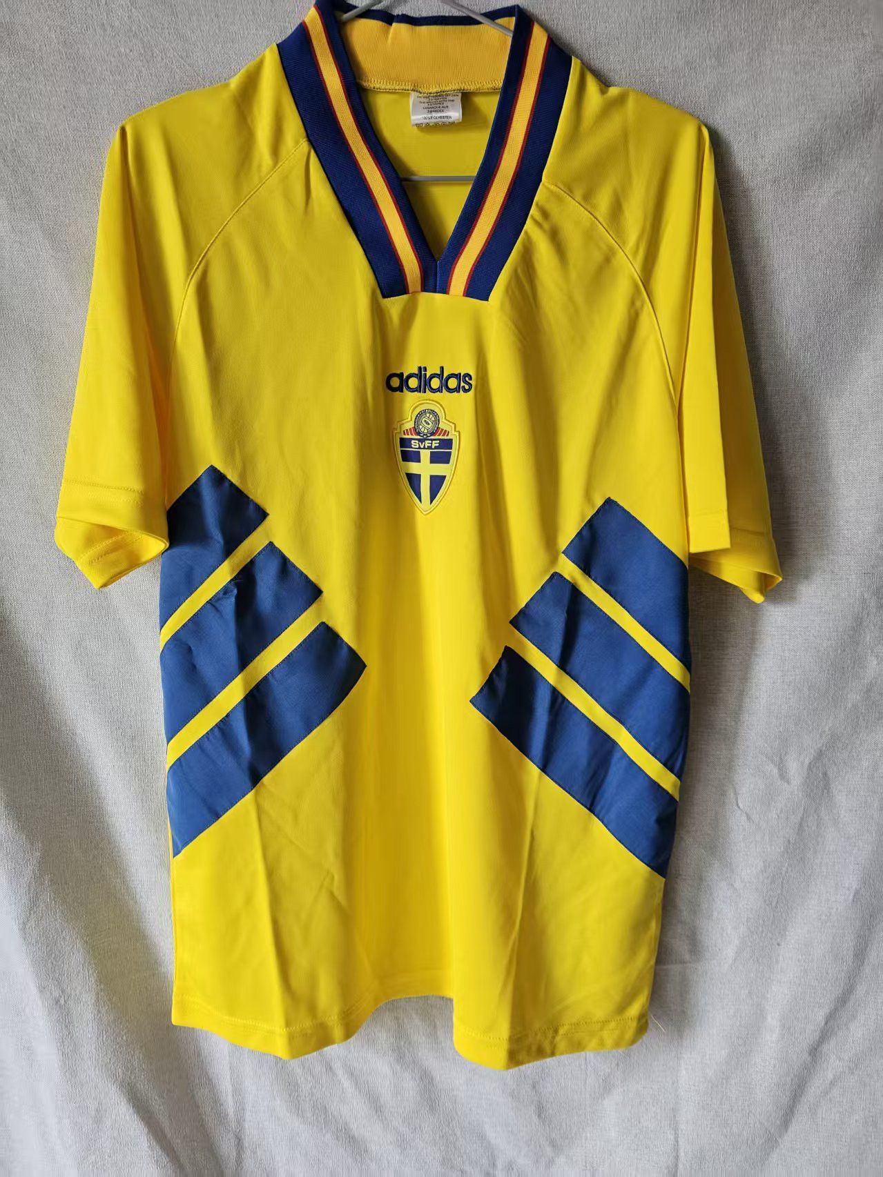 Other 1994 Sweden Soccer Jersey Size US XL / EU 56 / 4 - 1 Thumbnail