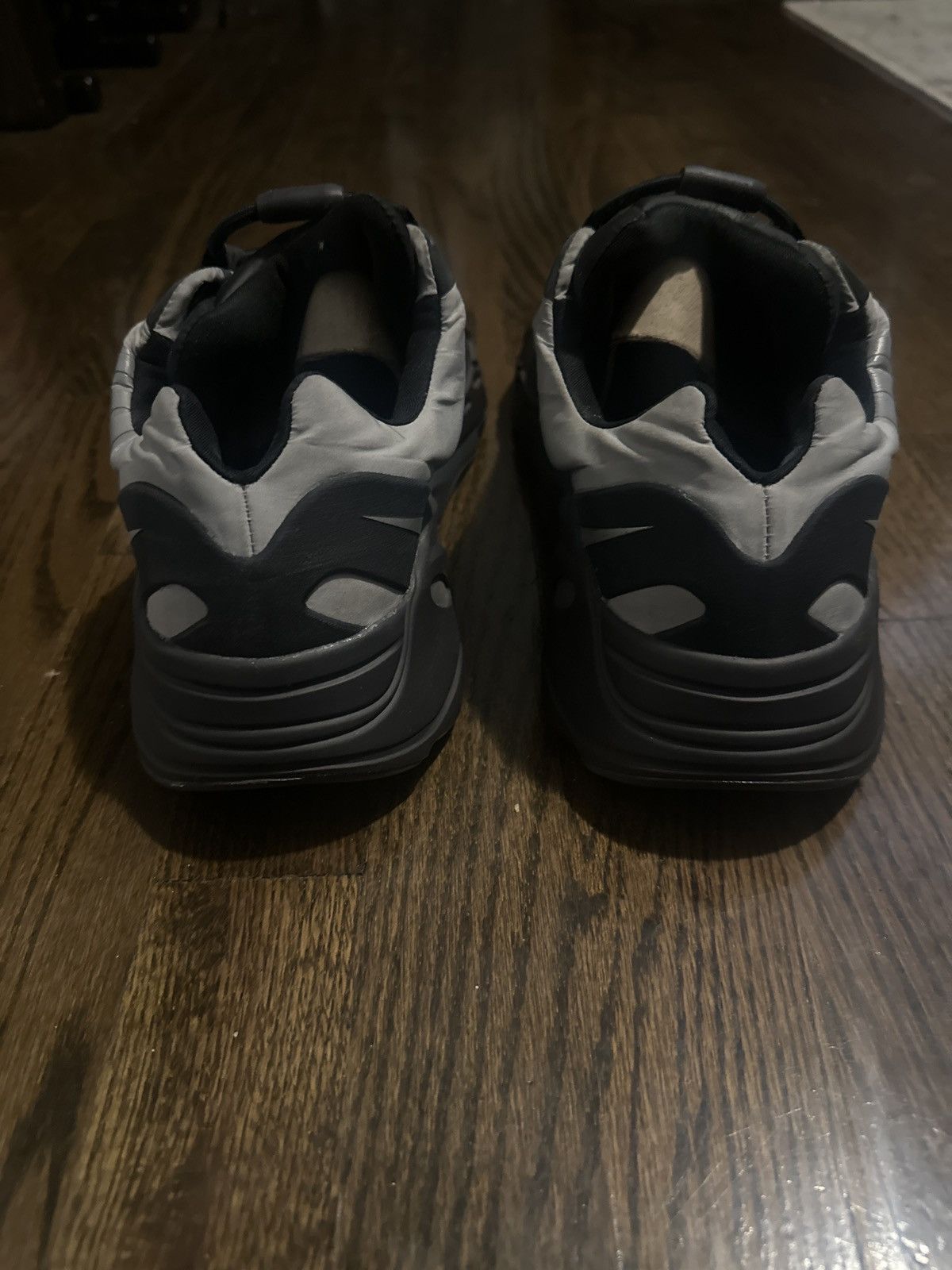Yeezy Yeezy Boost 700 MNVN “Metallic” Size US 11 / EU 44 - 5 Thumbnail