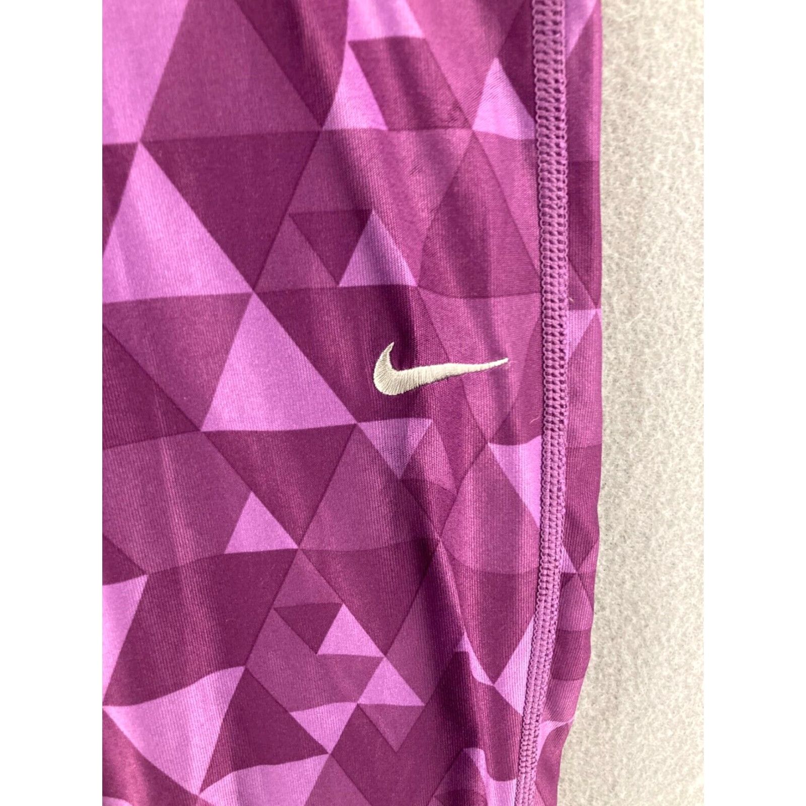 Nike Nike Womens Medium Athletic Capri Yoga Pants Purple Size 32" / US 10 / IT 46 - 6 Thumbnail