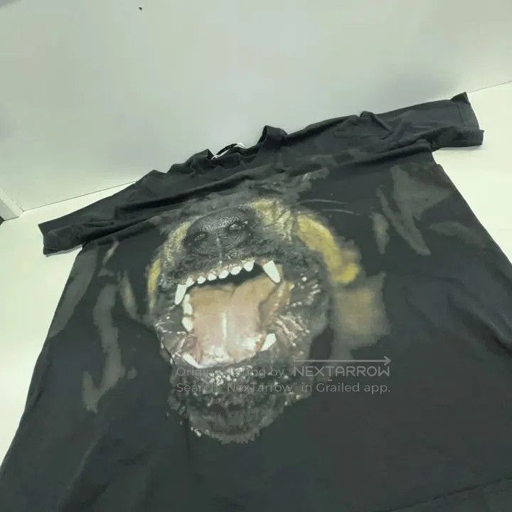 Givenchy Givenchy Short Sleeve Logo T-Shirt for Men. Size US M / EU 48-50 / 2 - 3 Thumbnail
