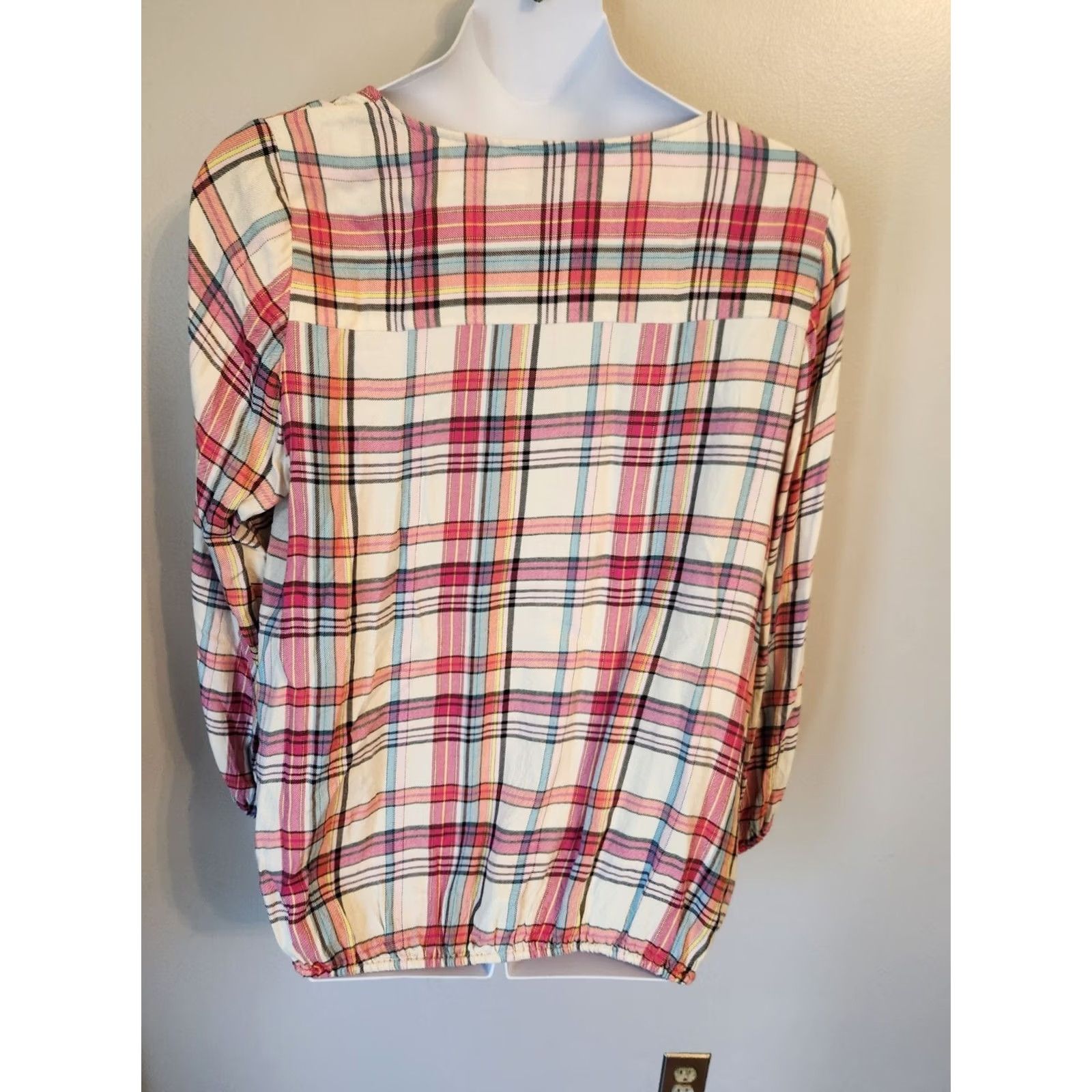 Vintage Lane Bryant Top Womens 18/20 White Plaid Flannel Blouson Red Blue Measurements Description Size XXL / US 16-18 / IT 52-54 - 6 Thumbnail