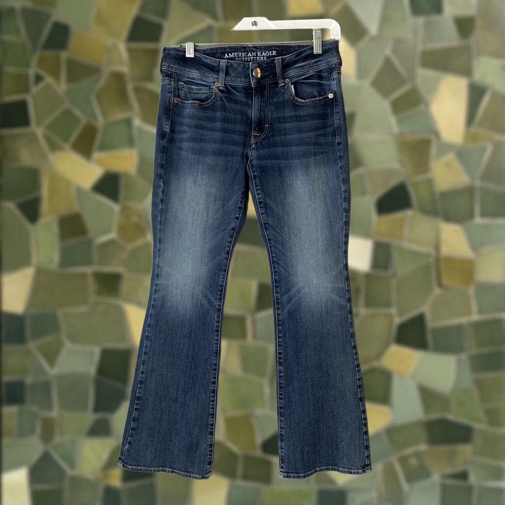 American Eagle Outfitters American Eagle Jeans Women Short 6 Kick Boot Denim Super Stretch Y2K 5-Pocket Zipper Button Baggy N/A Size 28" / US 6 / IT 42 - 1 Thumbnail
