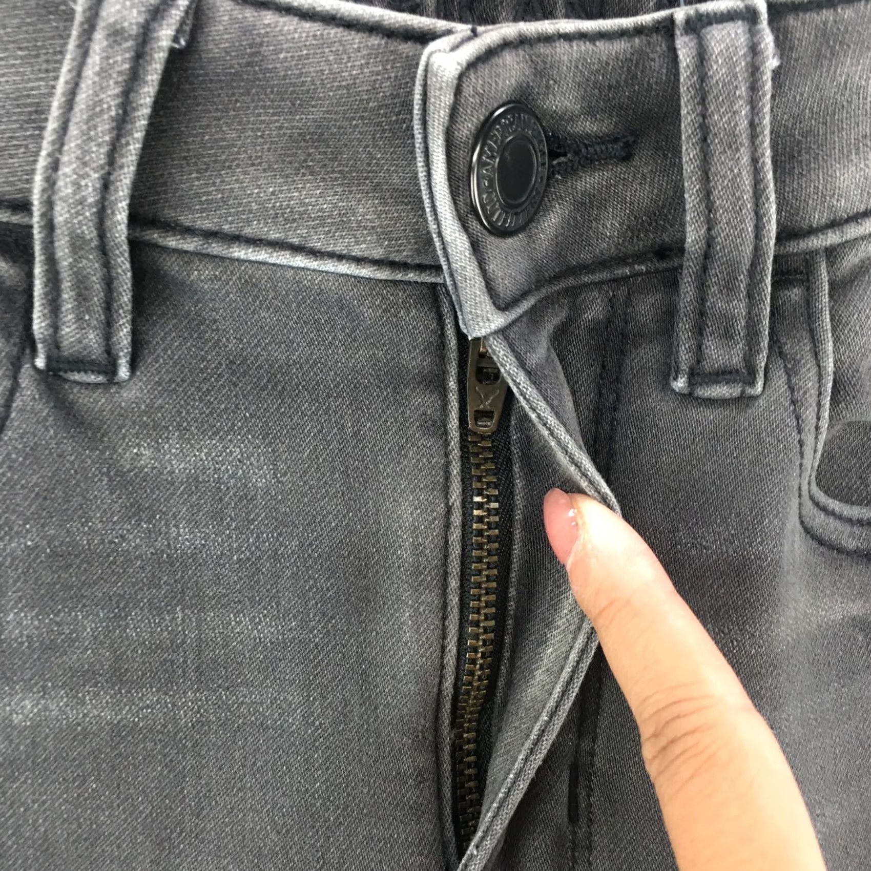 American Eagle Outfitters American Eagle Outfitters Jeans Womens 2 Gray Denim Mid Rise Zip Fly Skinny Stretch Size 26" / US 2 / IT 38 - 4 Thumbnail