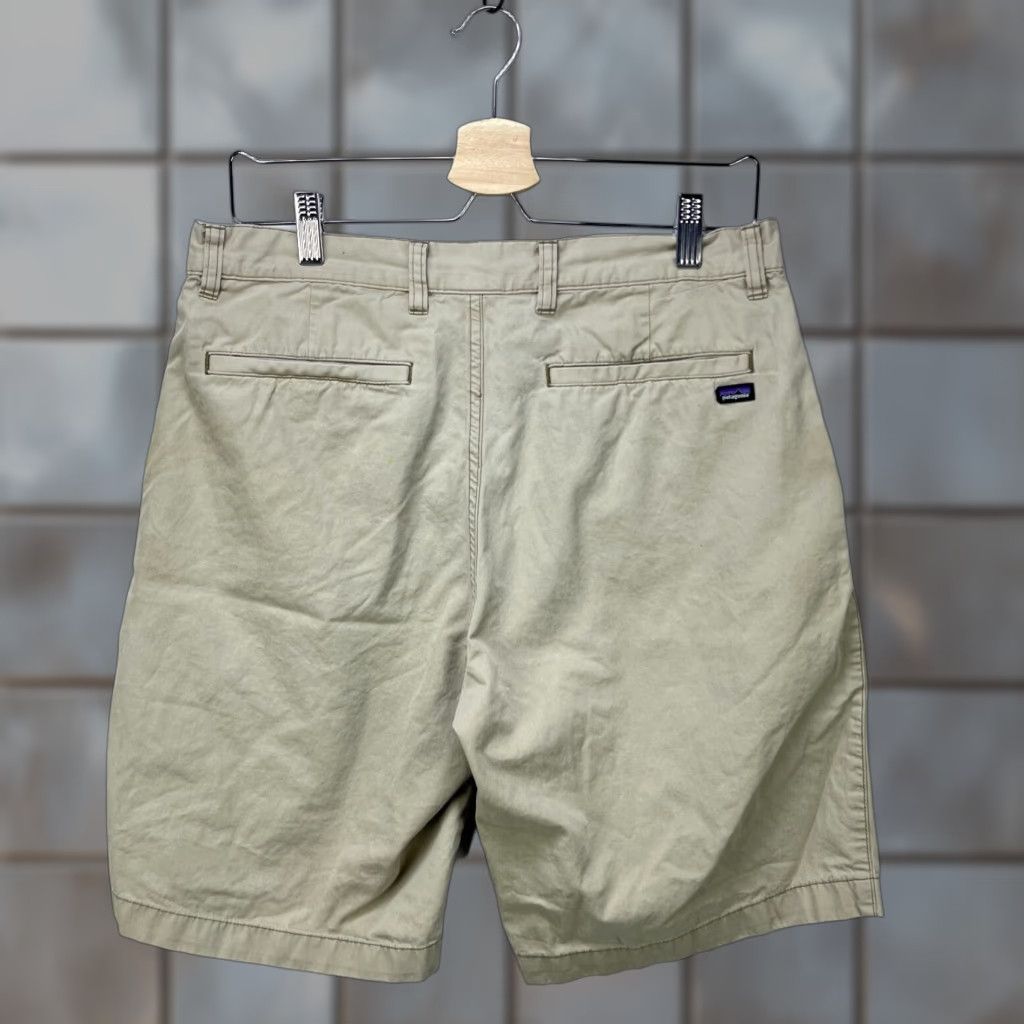 Patagonia VINTAGE Patagonia Organic Cotton Shorts Men 32 Beige Shorts Mens 32 Patagonia Cotton Casual Vintage Size US 32 / EU 48 - 1 Thumbnail