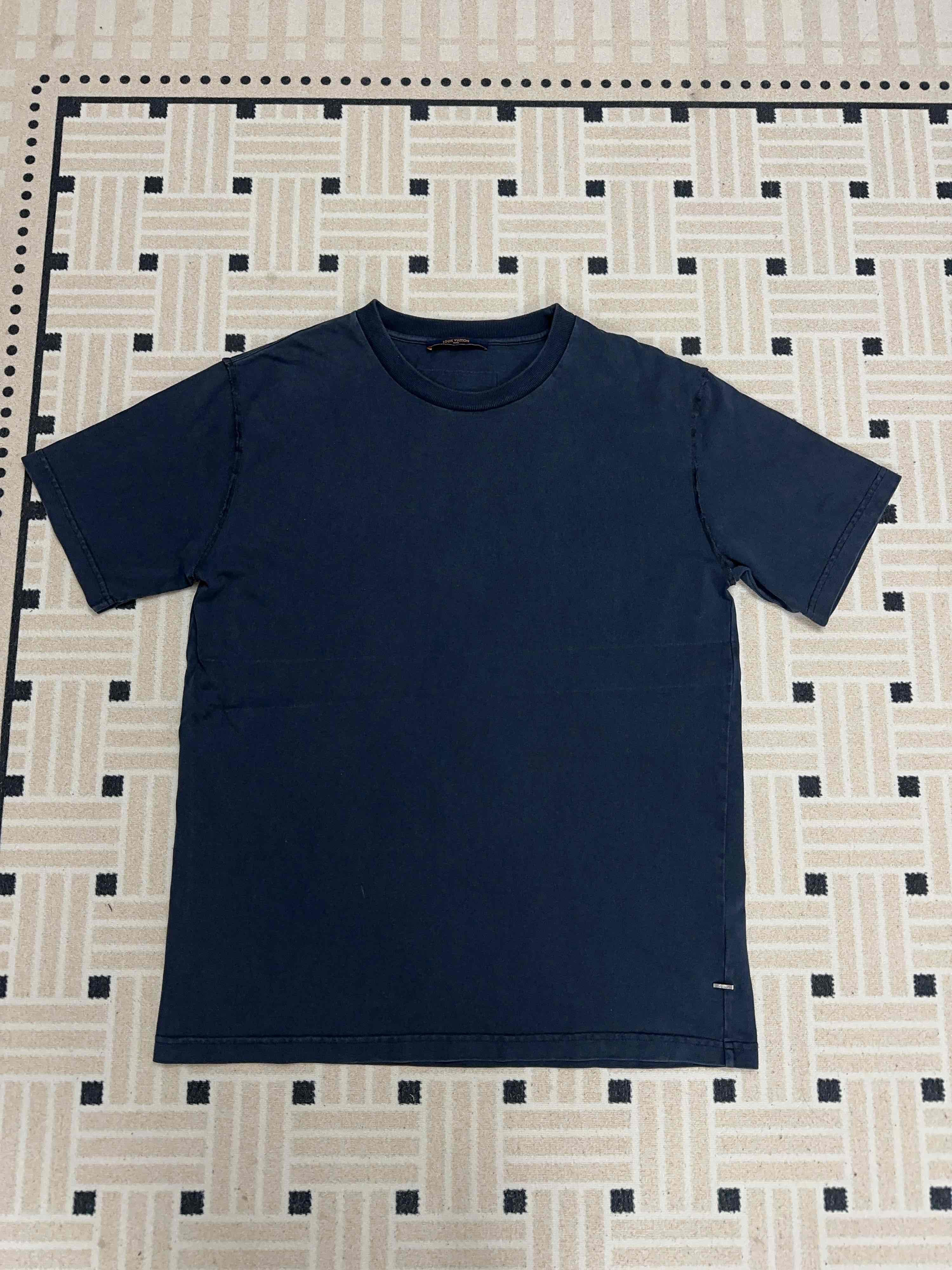 Louis Vuitton Louis Vuitton Staples Edition T-Shirt Size XL Size US XL / EU 56 / 4 - 1 Thumbnail