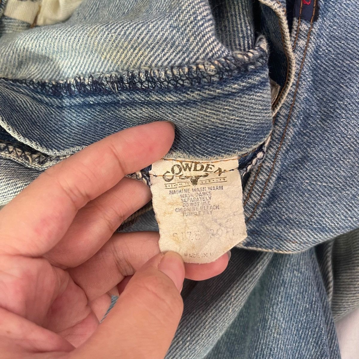 Vintage Vintage Cowden Made in USA Faded Blue Denim Jeans Distressed Size US 29 - 8 Thumbnail