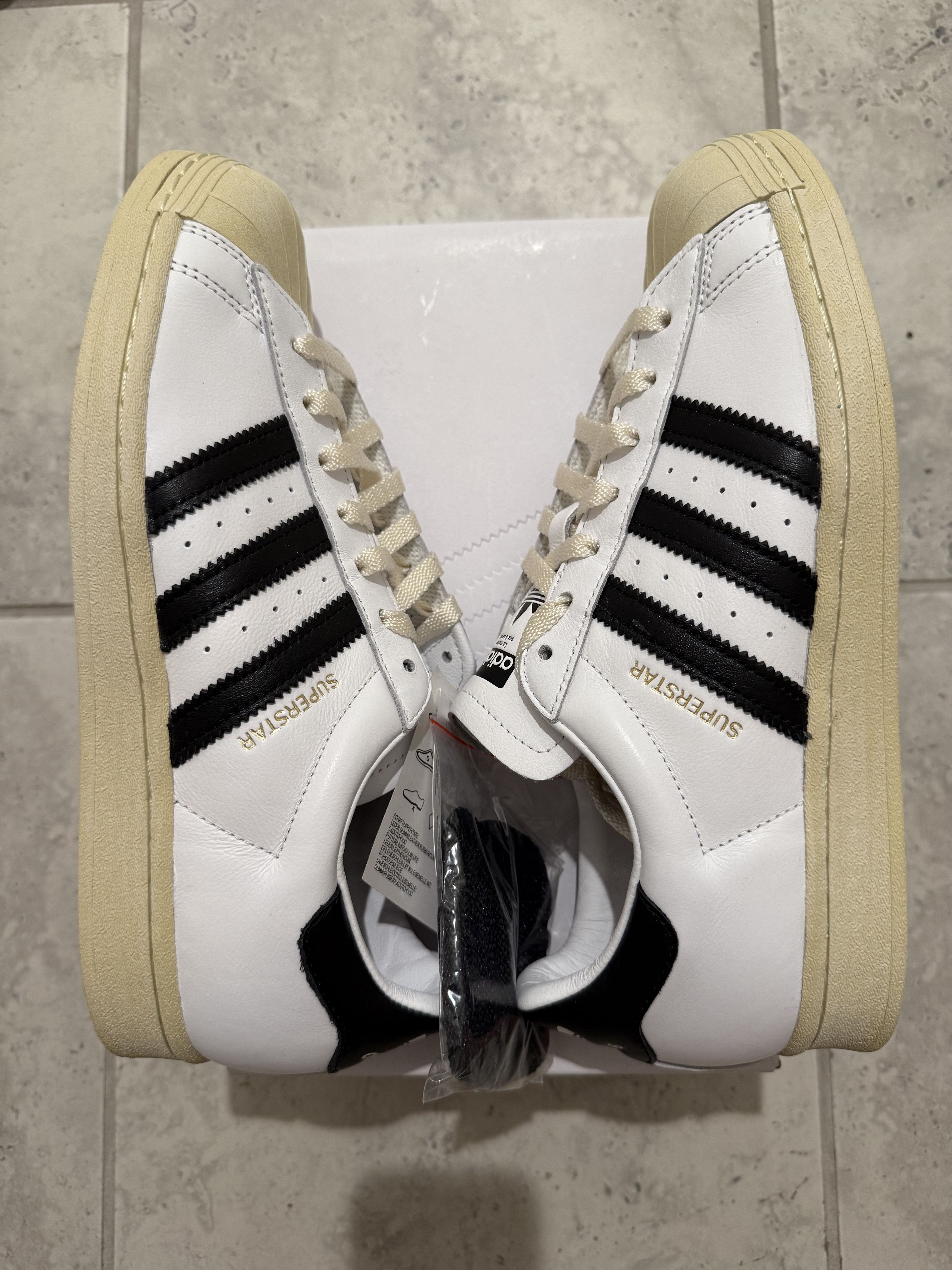 Adidas Adidas Superstar White Black Aged Sole [FV2831] US Men's 9.5 Size US 9.5 / EU 42-43 - 3 Thumbnail